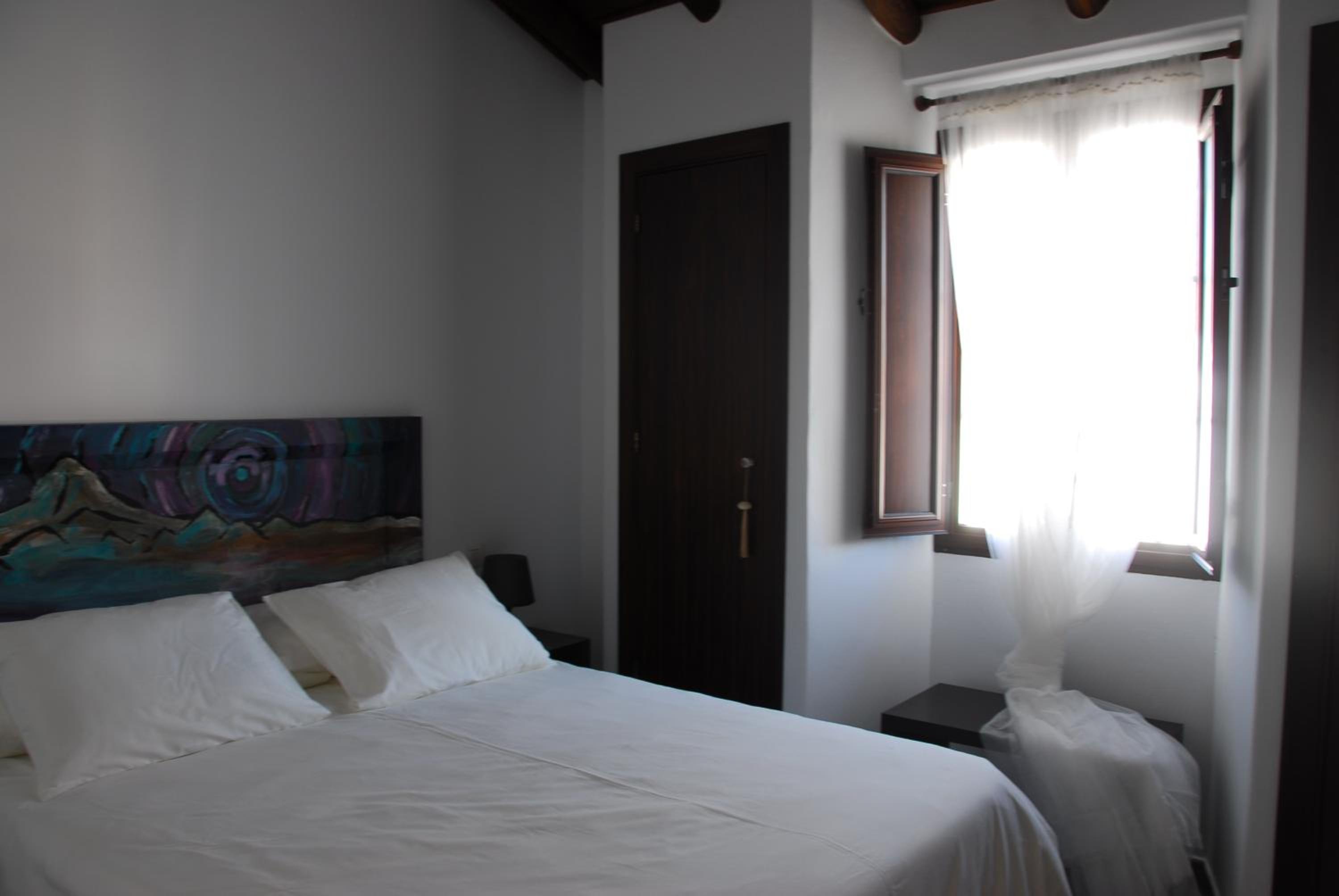Apartment photo 3