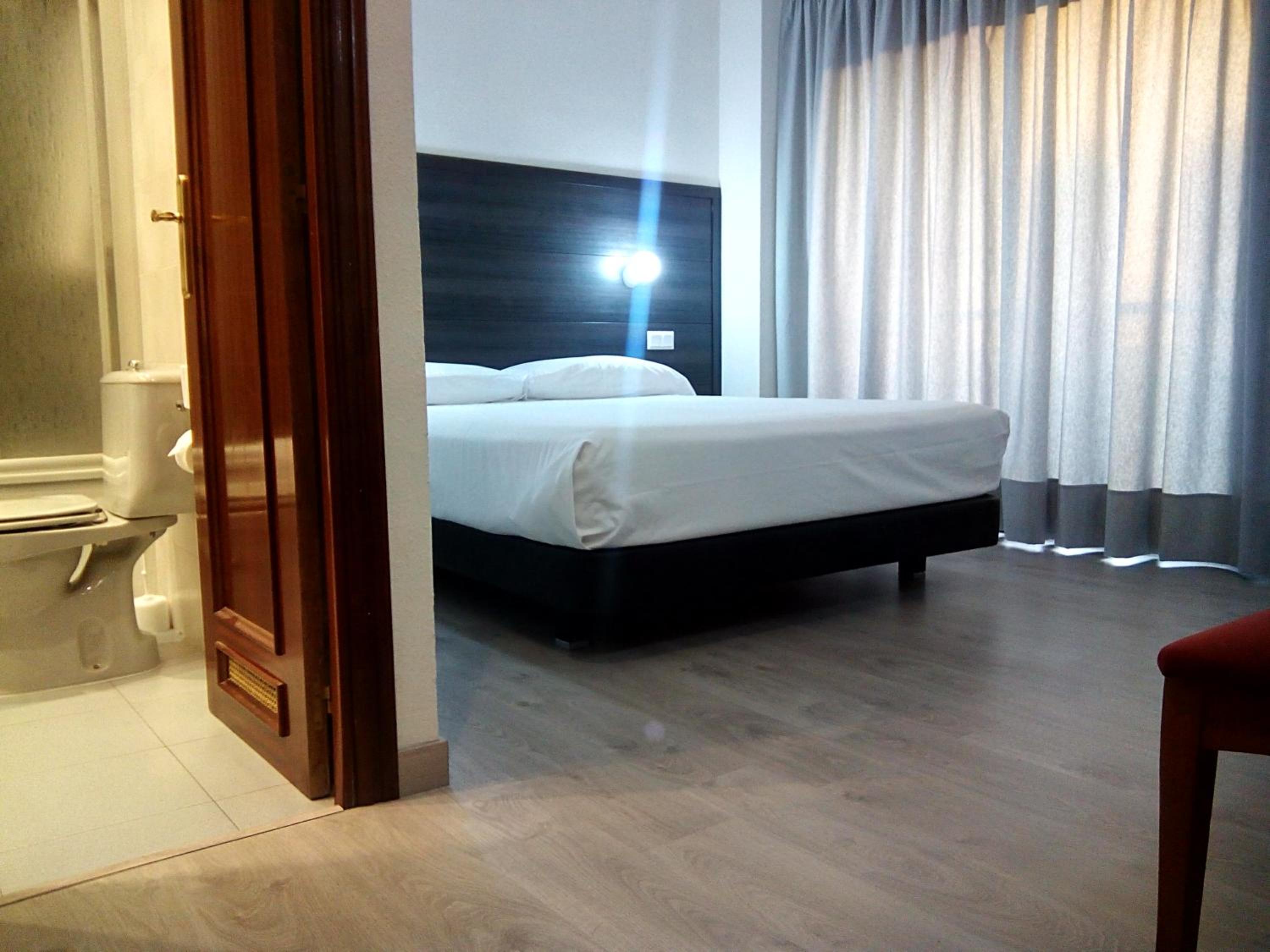 Superior Double Room with Balcony photo 3