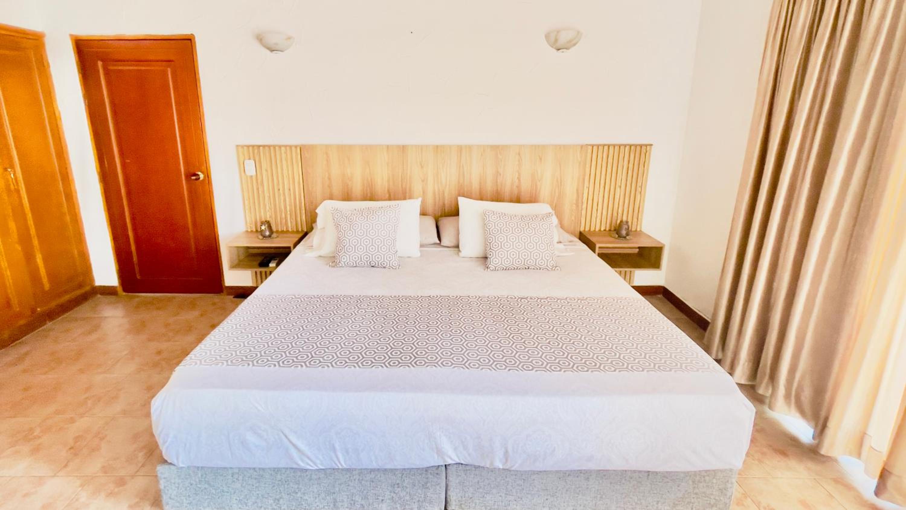 Superior Double or Twin Room with Terrace