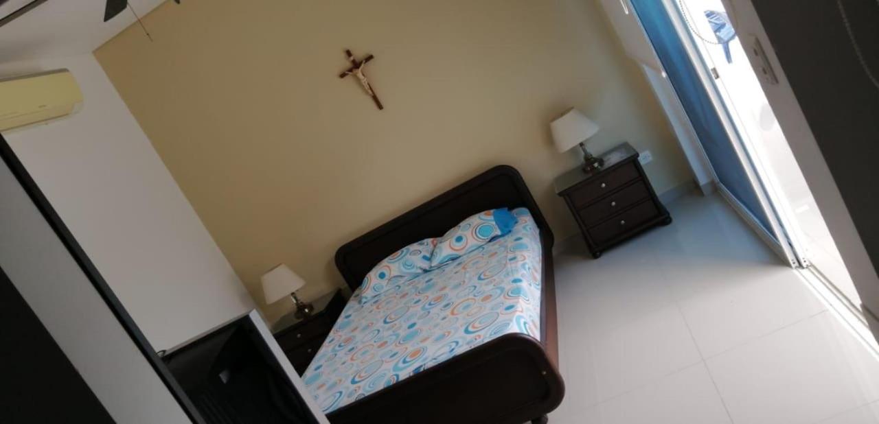 Four-Bedroom House photo 1