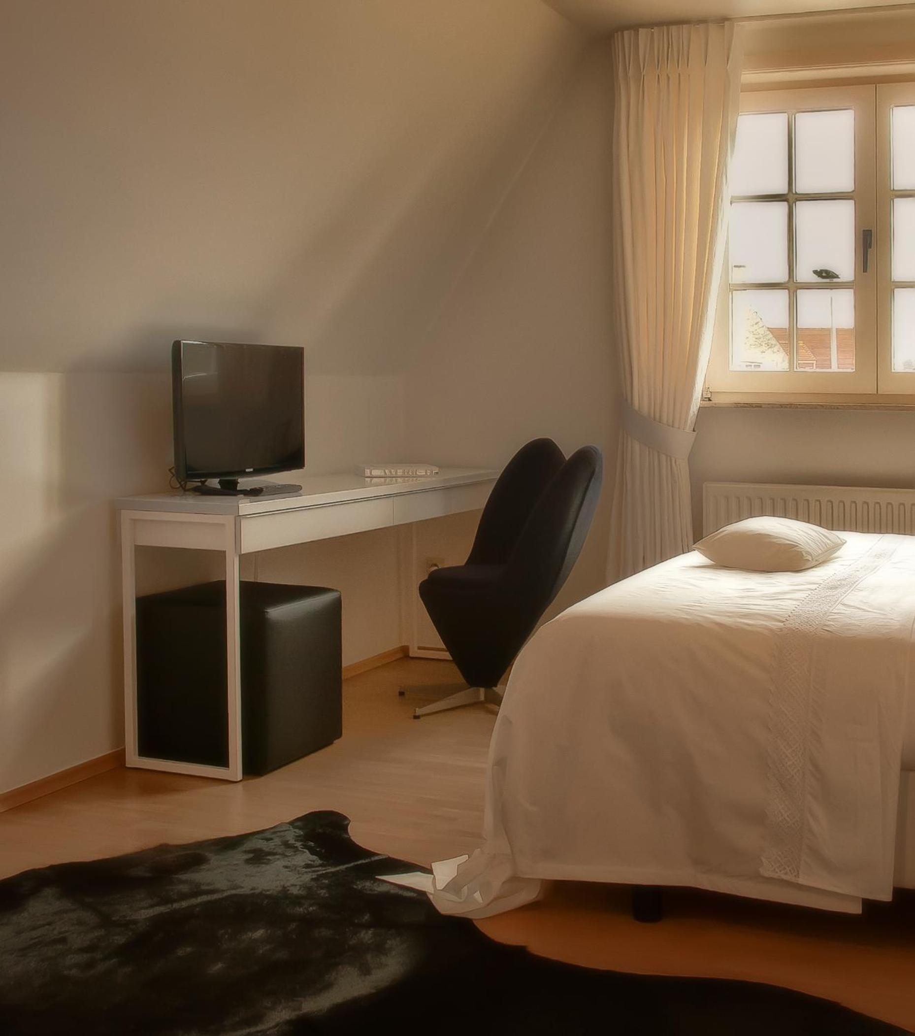Deluxe Double or Twin Room photo 3