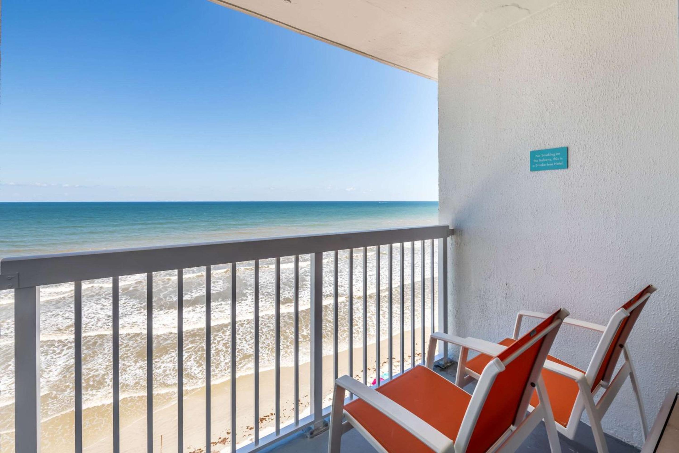 Queen Suite with Two Queen Beds and Balcony/Oceanfront - Upper Floor - Photo 3