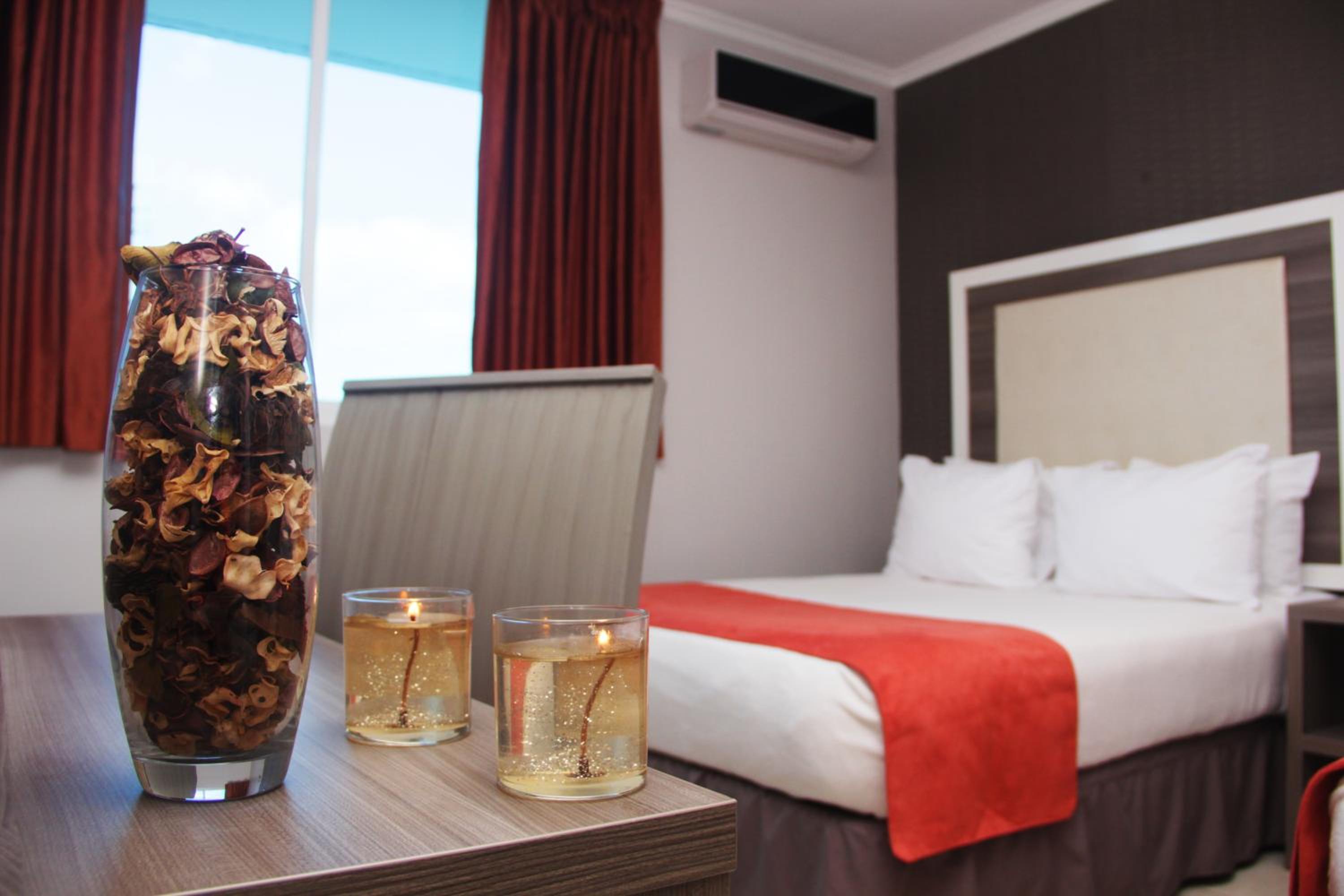 Double Room with Two Double Beds - Photo 3