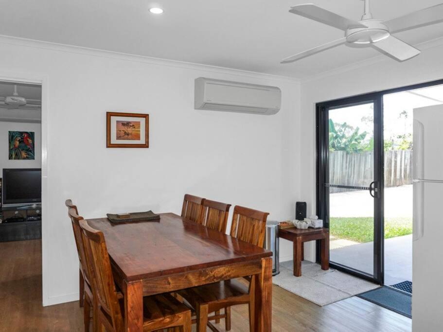 Three-Bedroom House photo 3