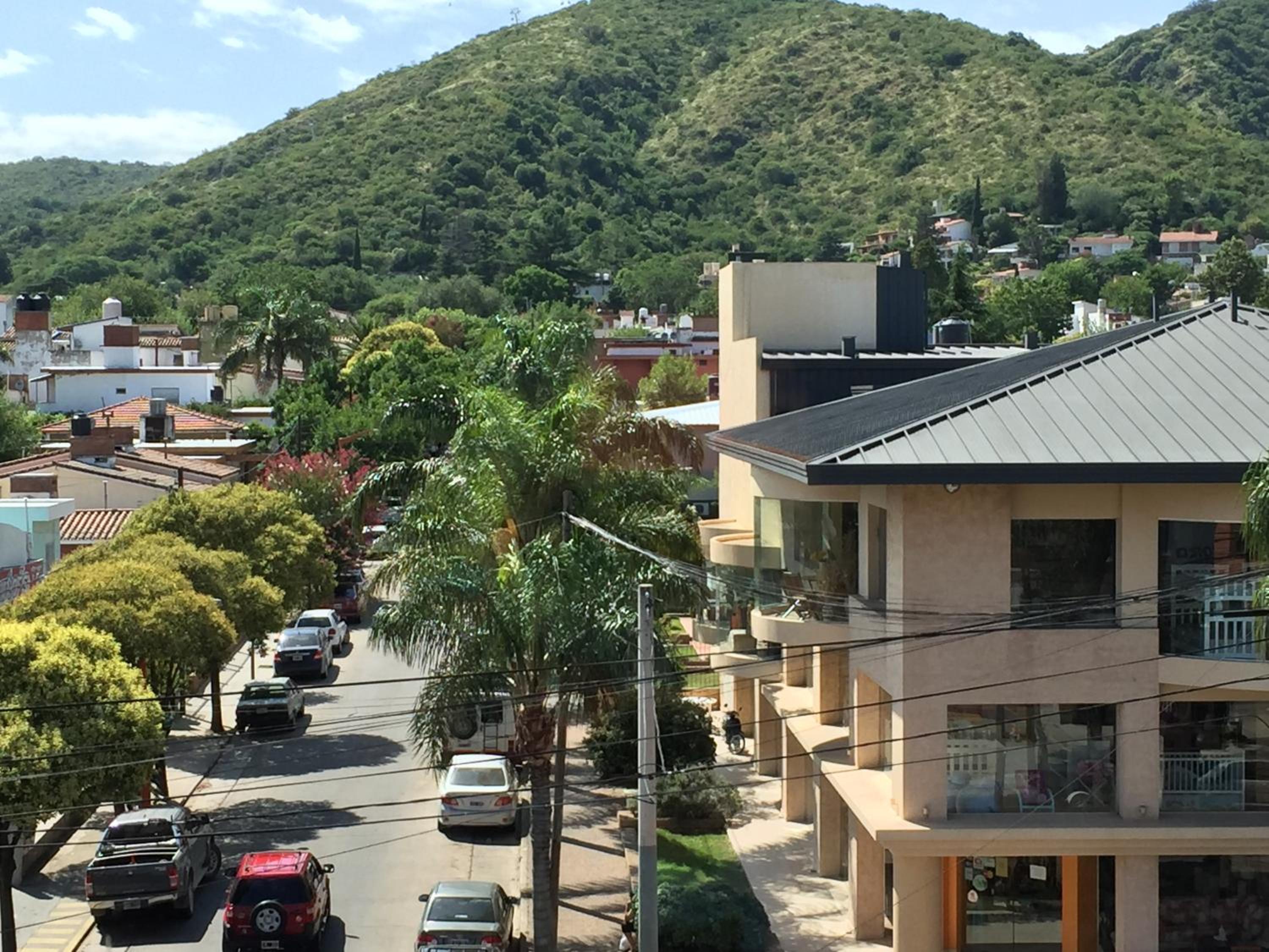 Apartment with Mountain View photo 3