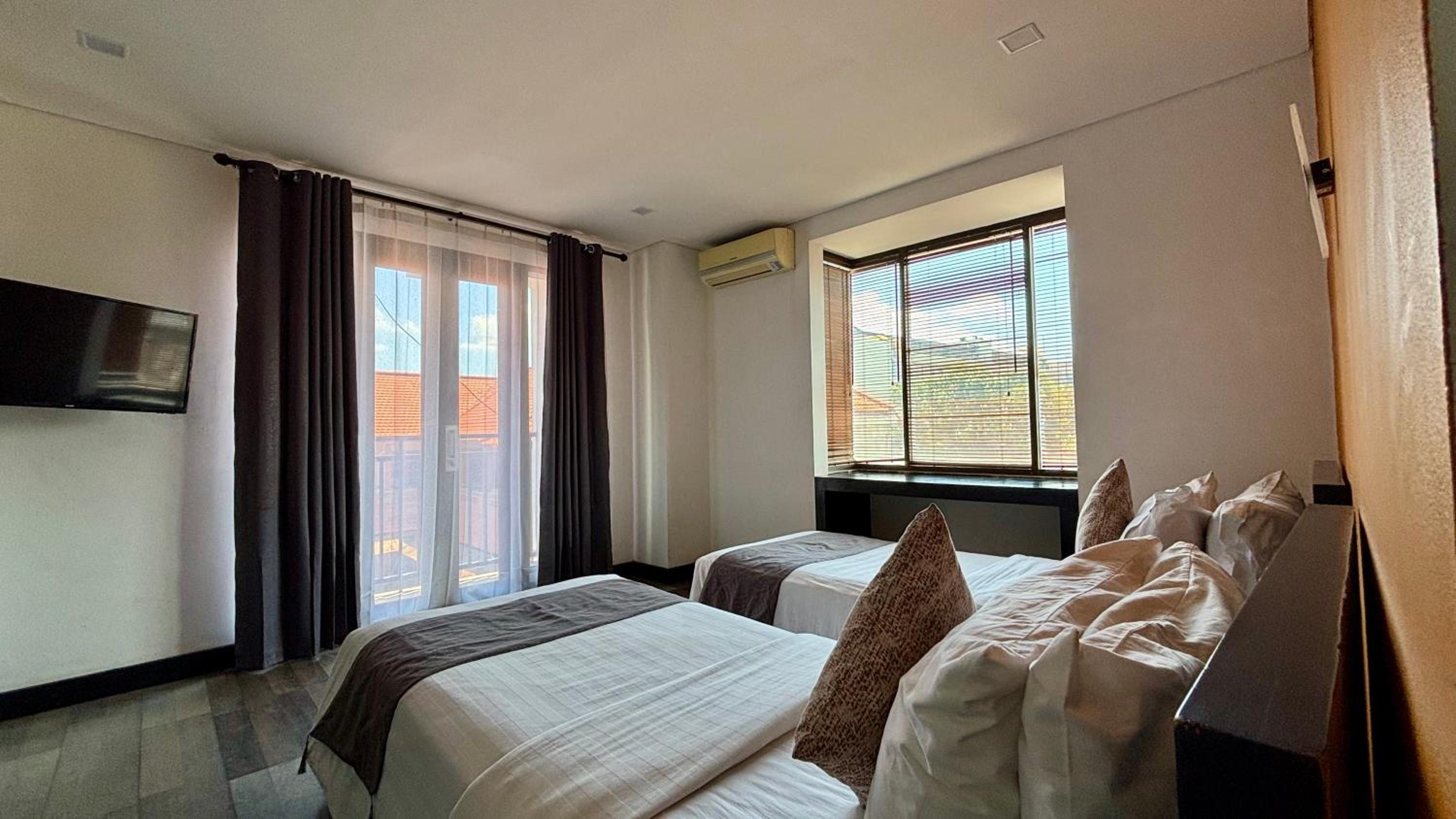 Deluxe Twin Room photo 2