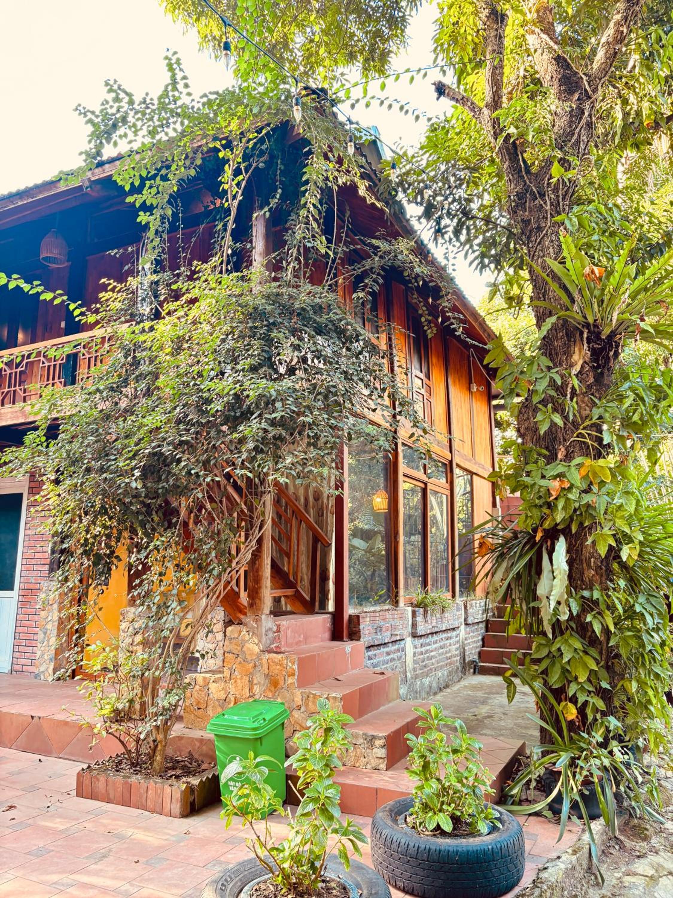 Family Room with Terrace photo 3