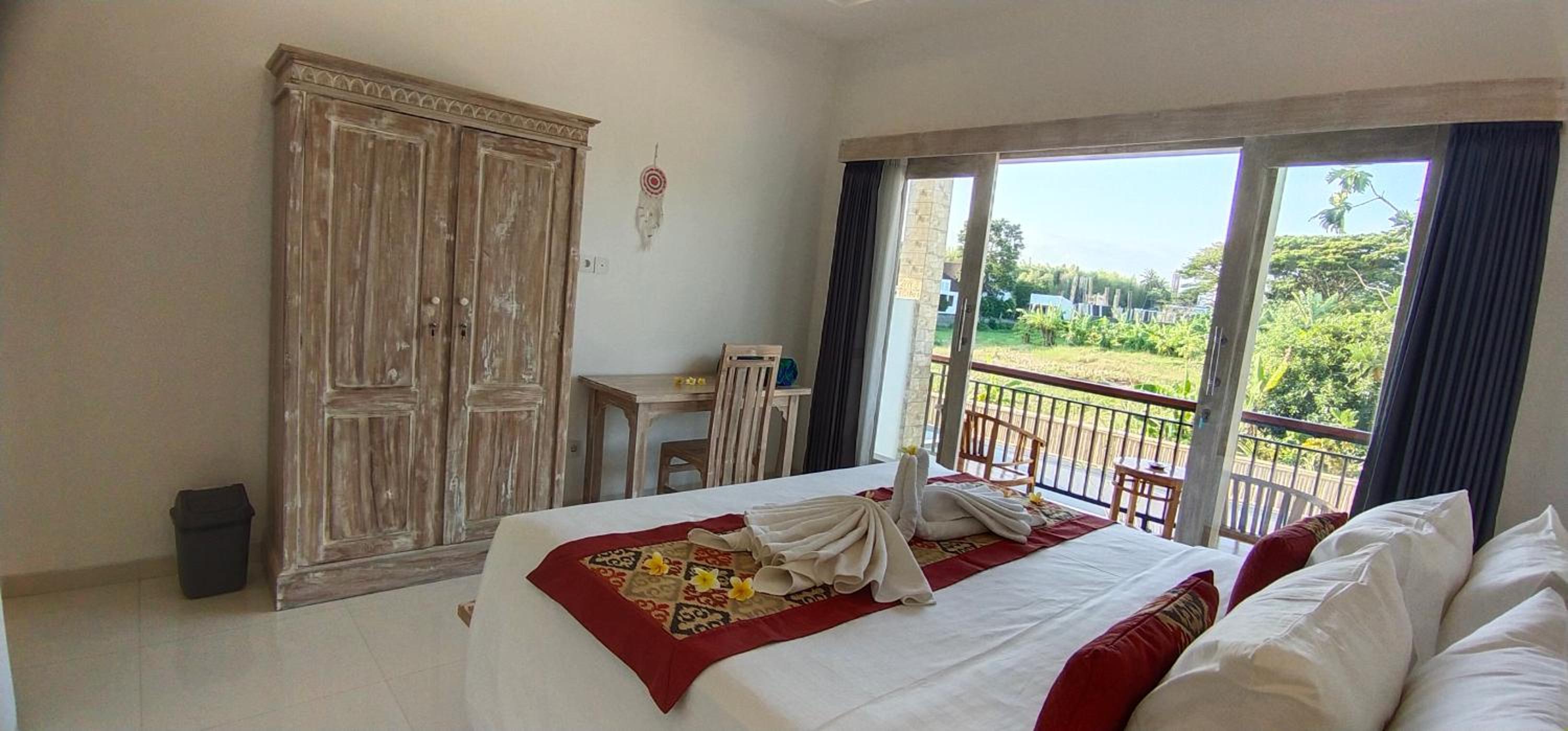 King Room with Balcony photo 2