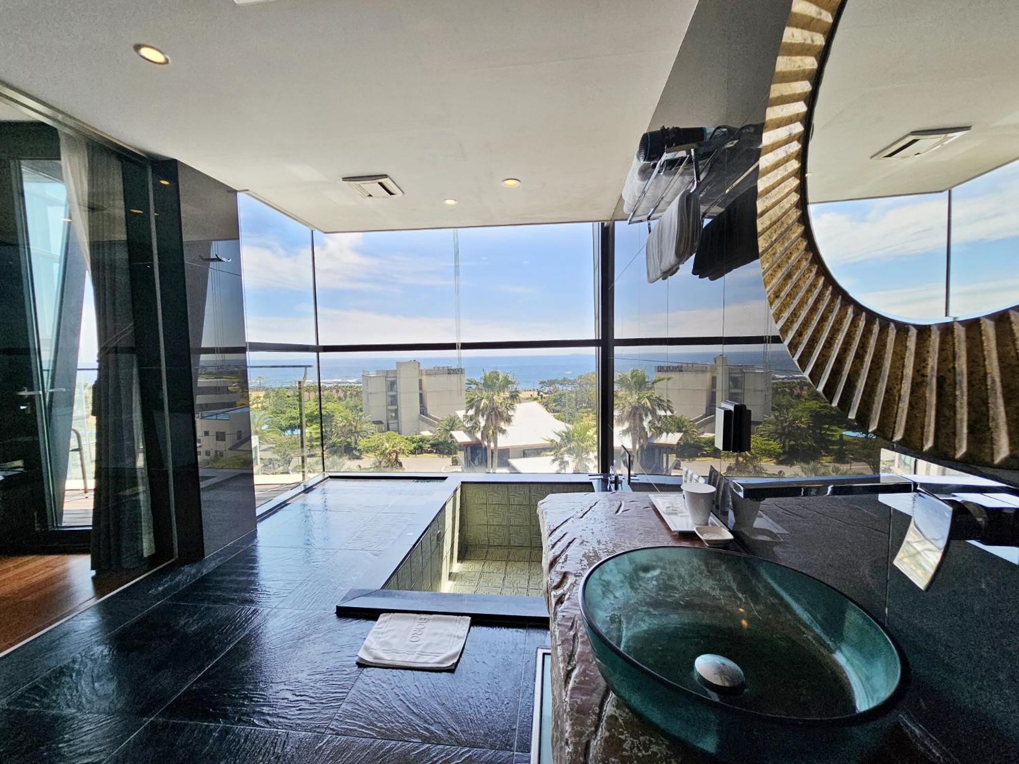 Studio with Sea View