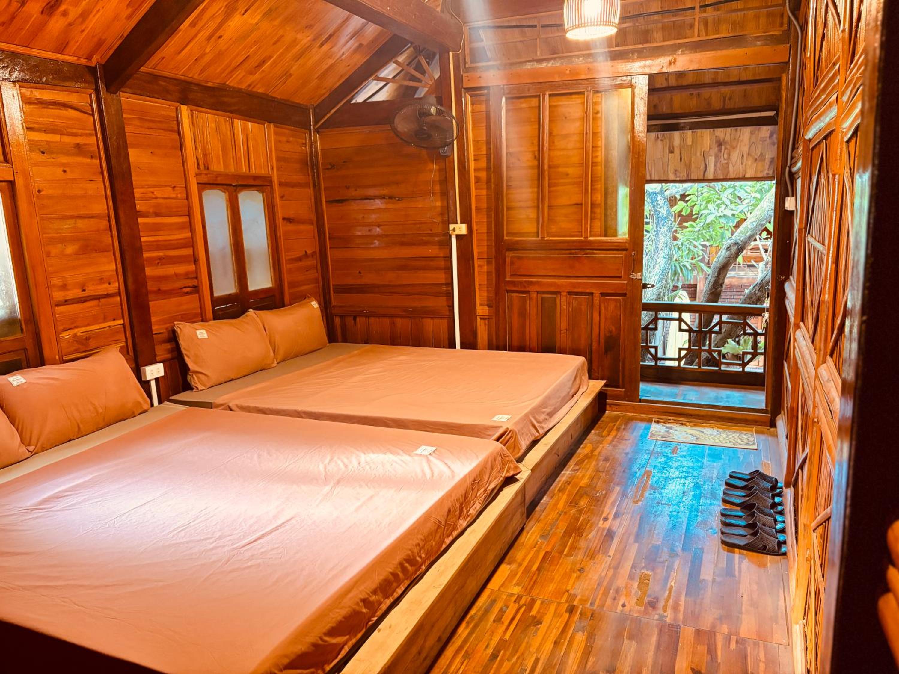 Quadruple Room with Shared Bathroom photo 1