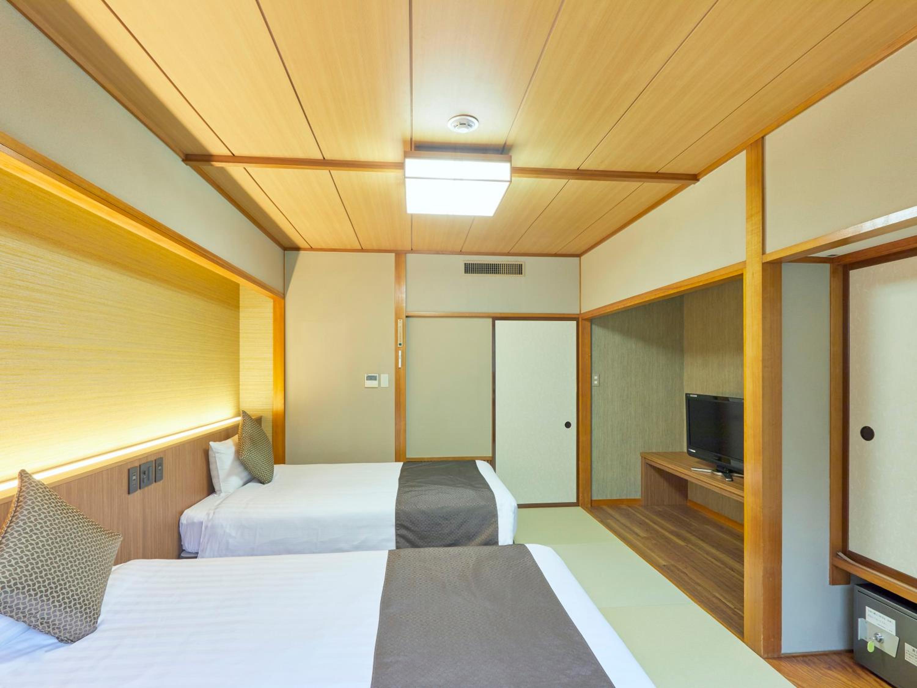 Japanese style Twin room photo 3