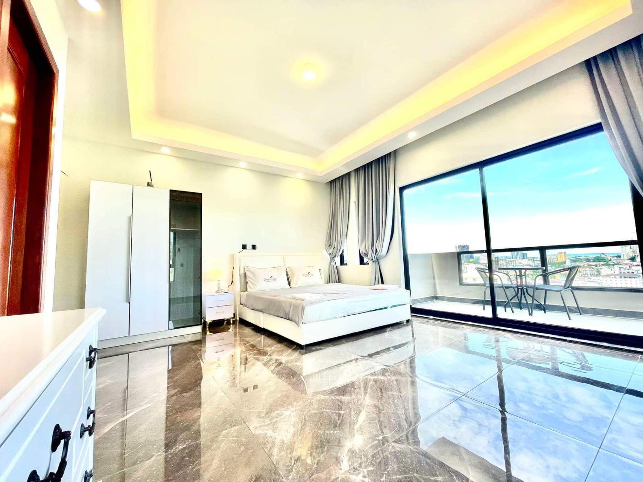 Deluxe Double Room With Balcony photo 1