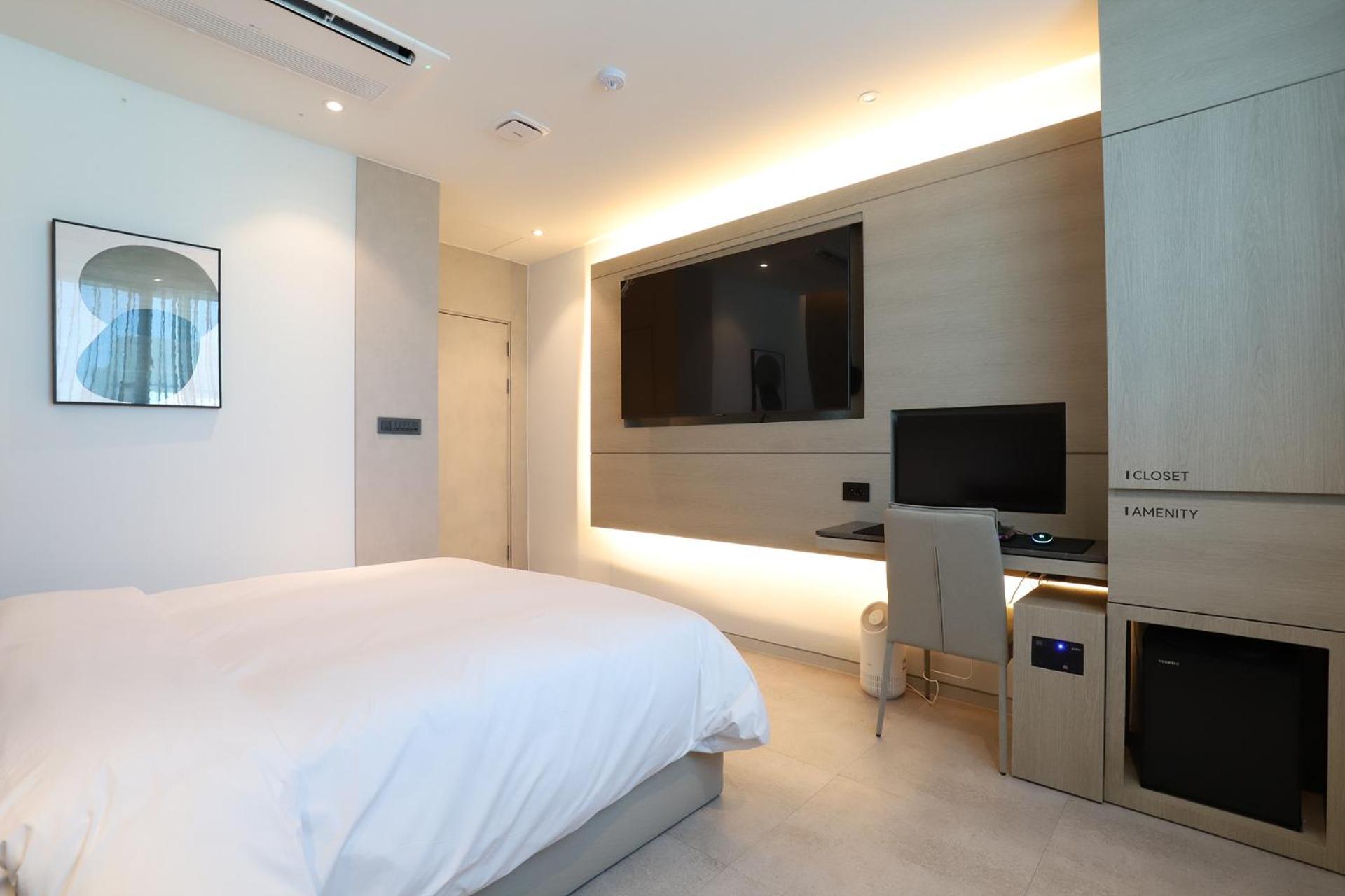 Standard Double Room photo 3