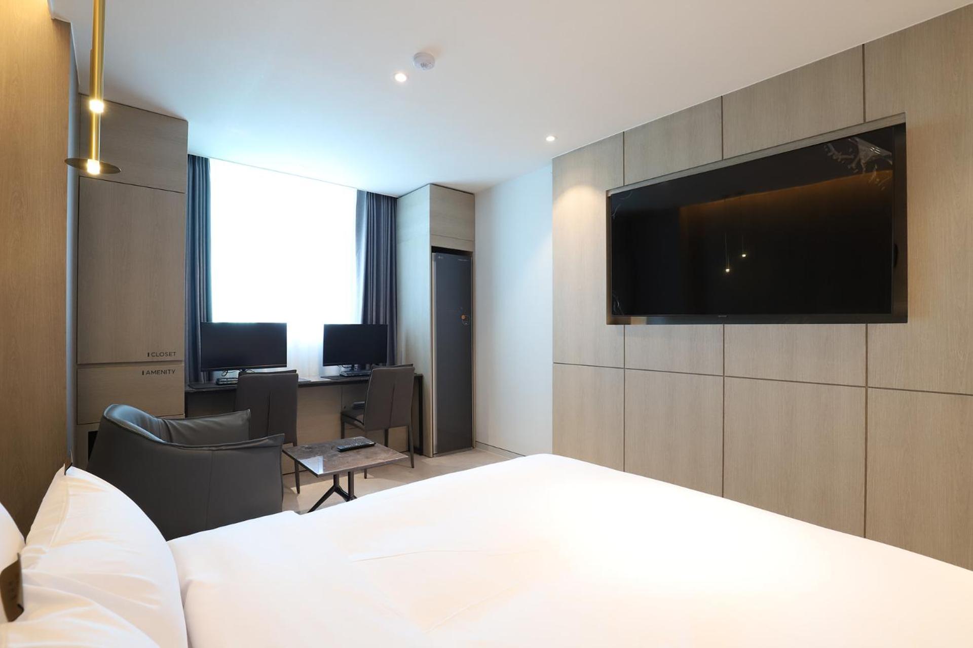 Deluxe Double Room photo 2