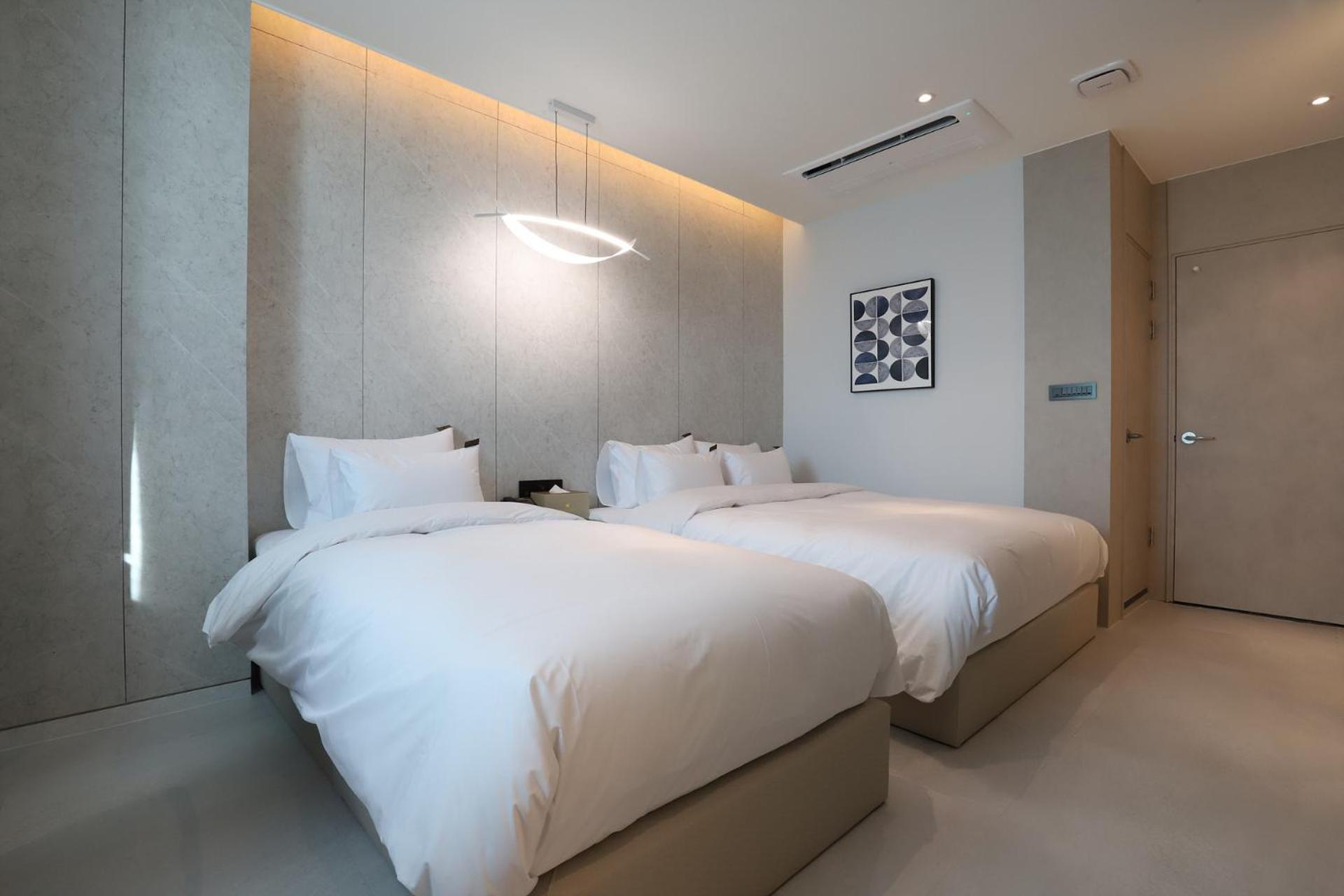 Deluxe Twin Room photo 2