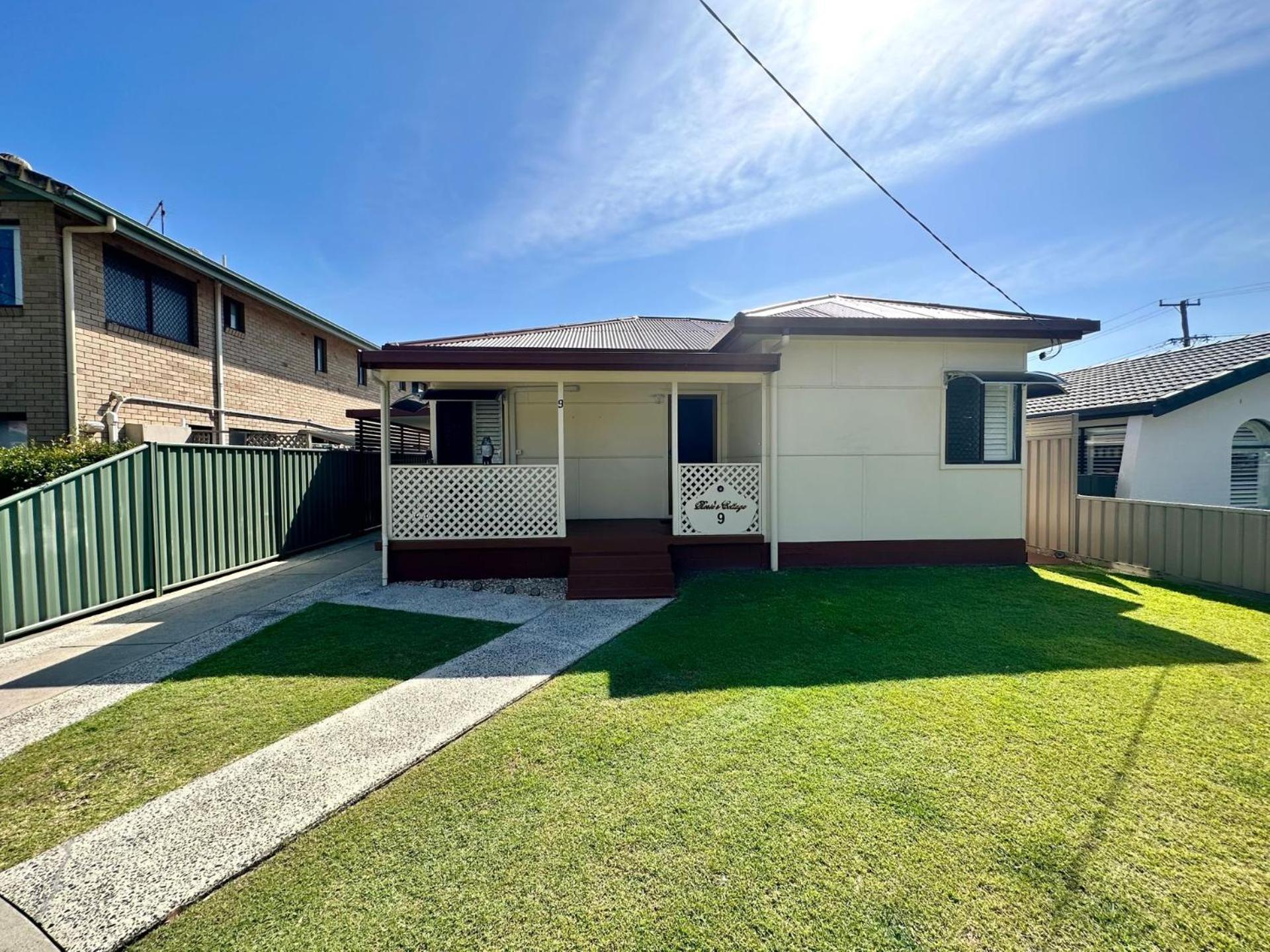 Three-Bedroom House photo 2
