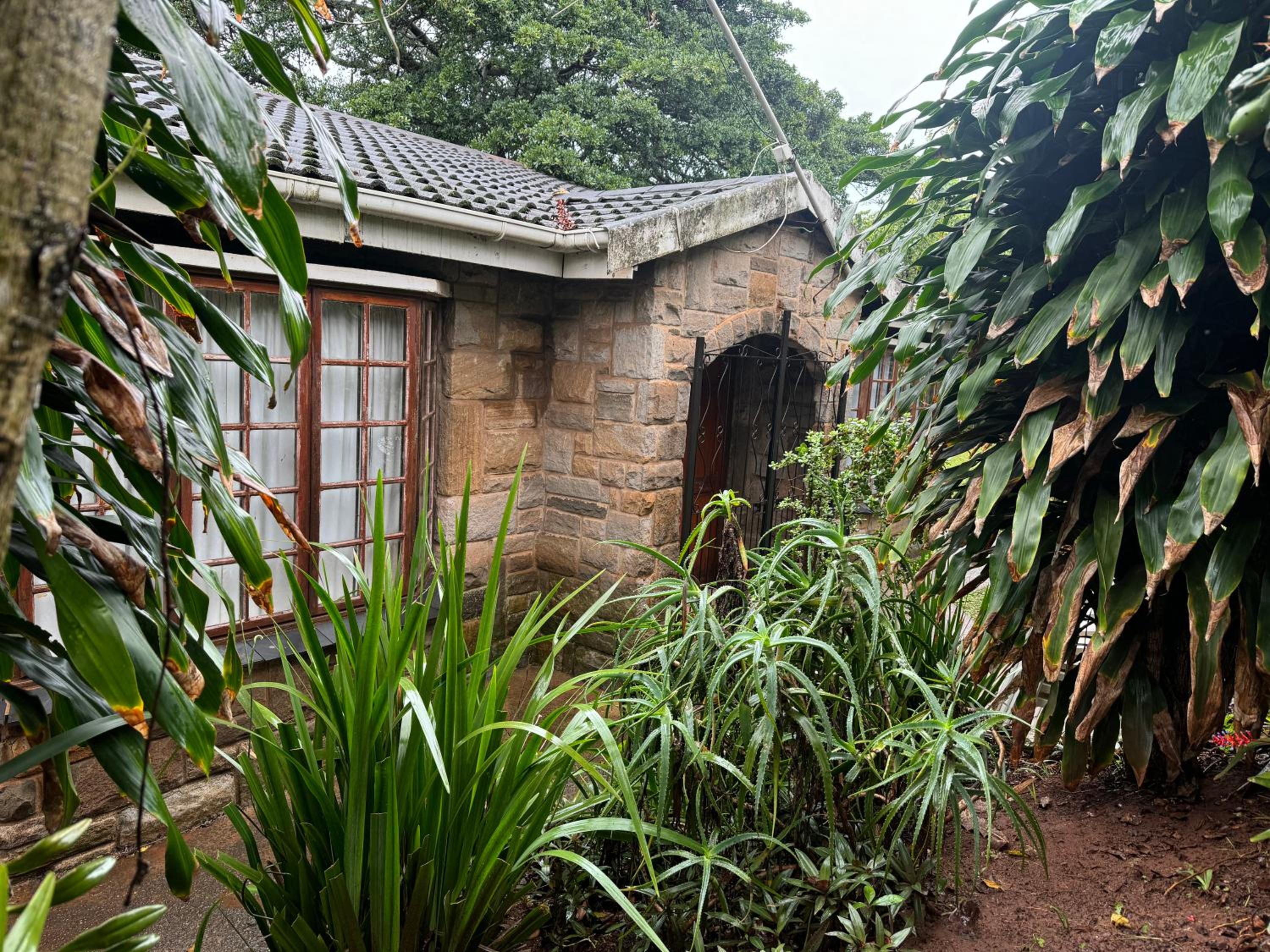 Two-Bedroom House photo 2
