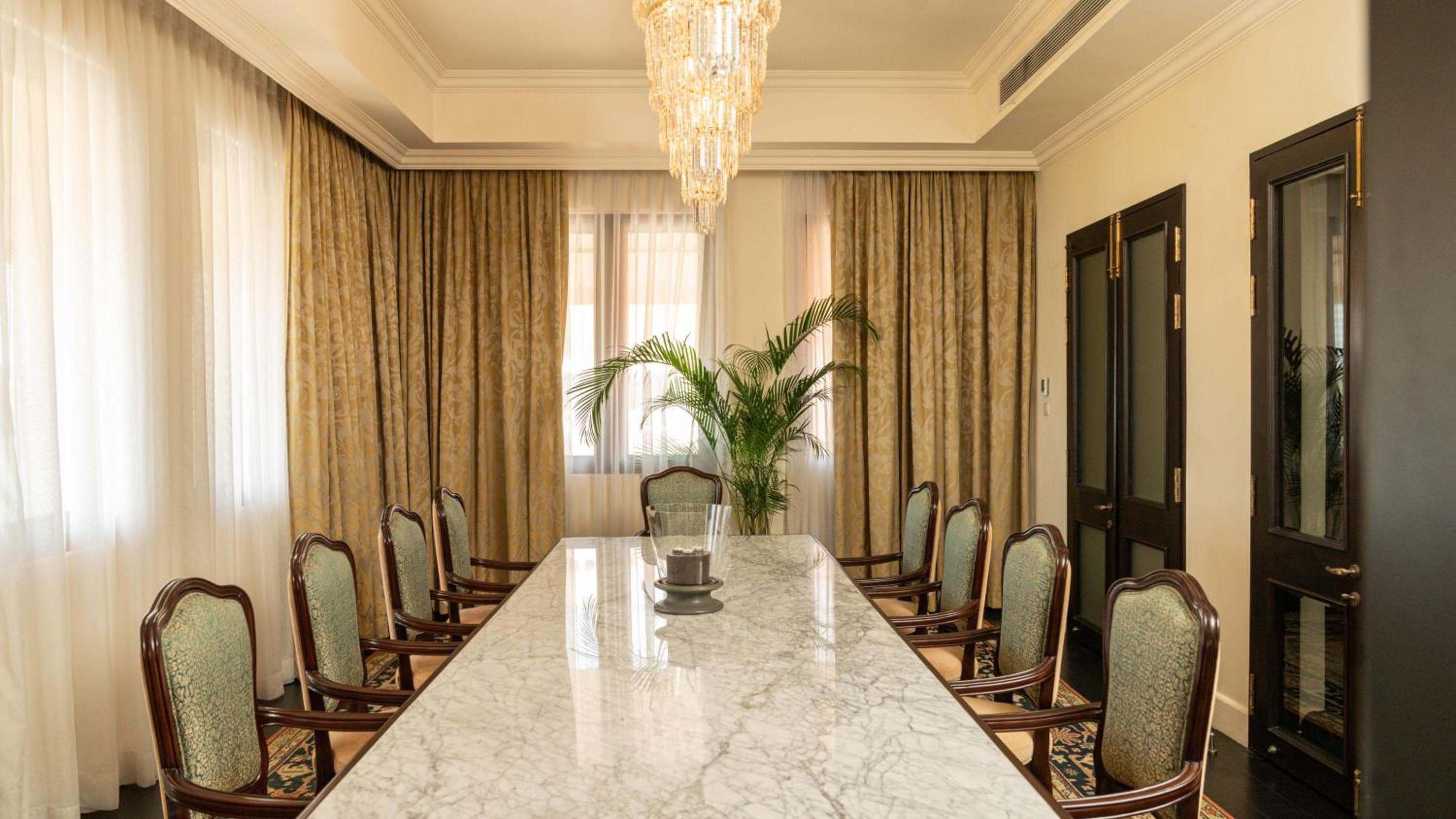 King Emperor Suite photo 3