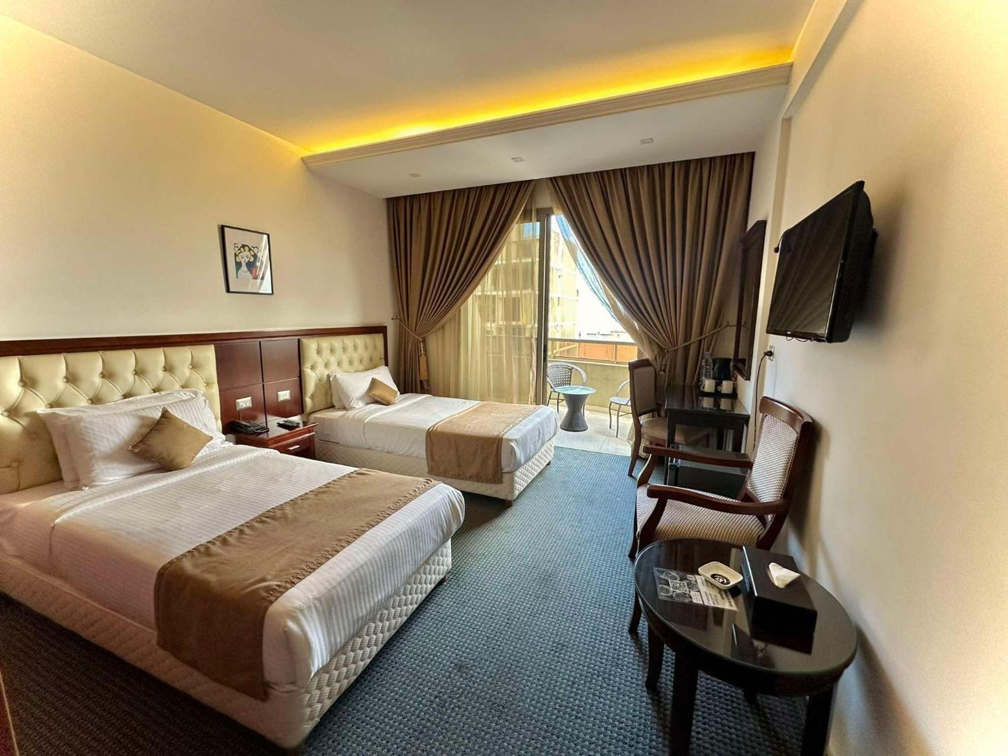 Family Suite - Photo 1