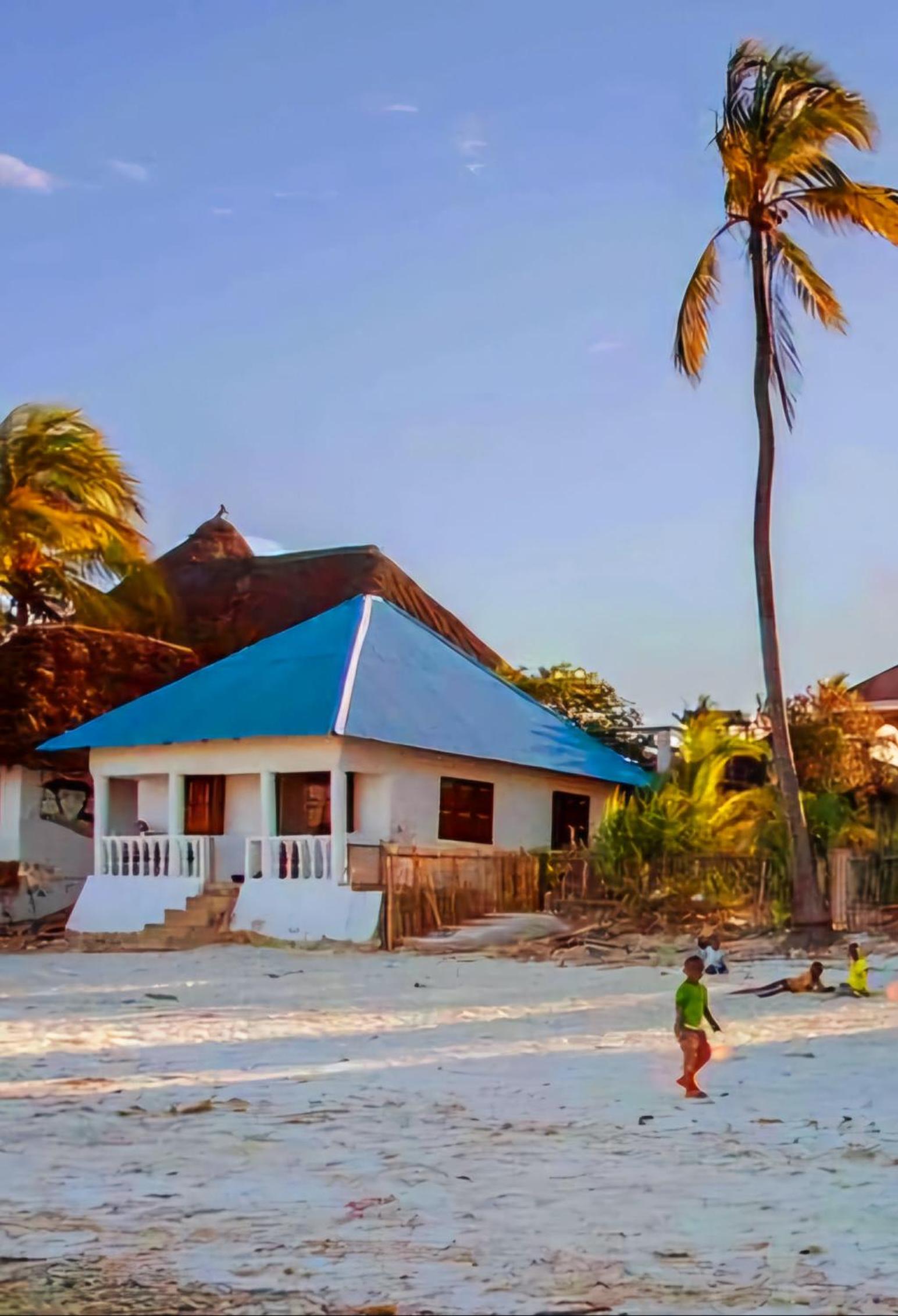 Bungalow - Beach Front photo 1