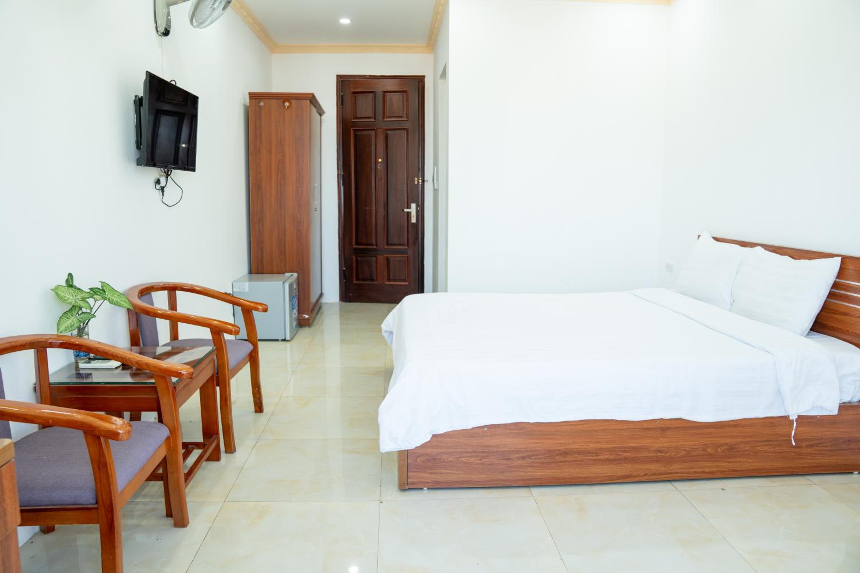 Standard King Room photo 3
