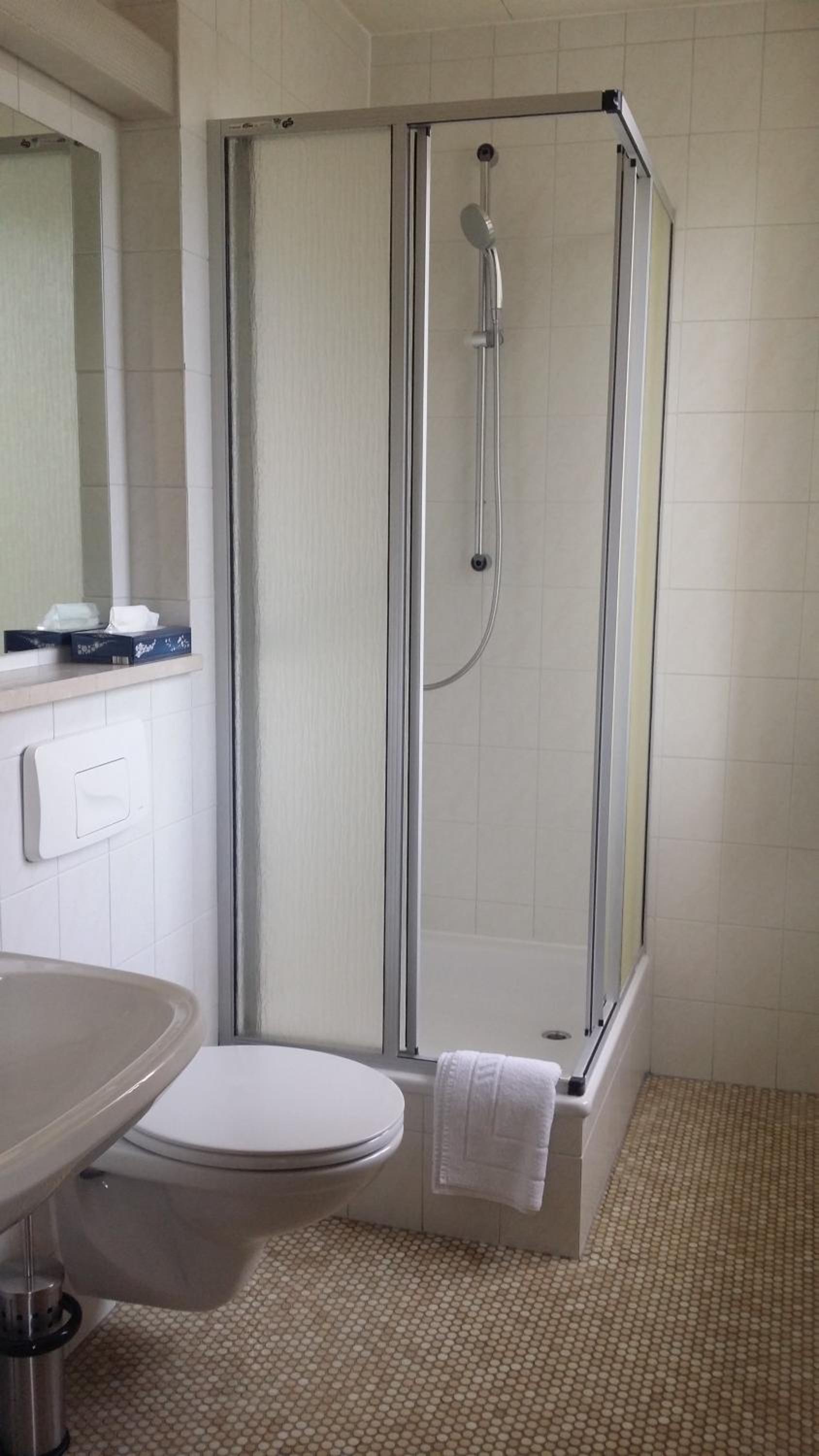 3-Bed Room