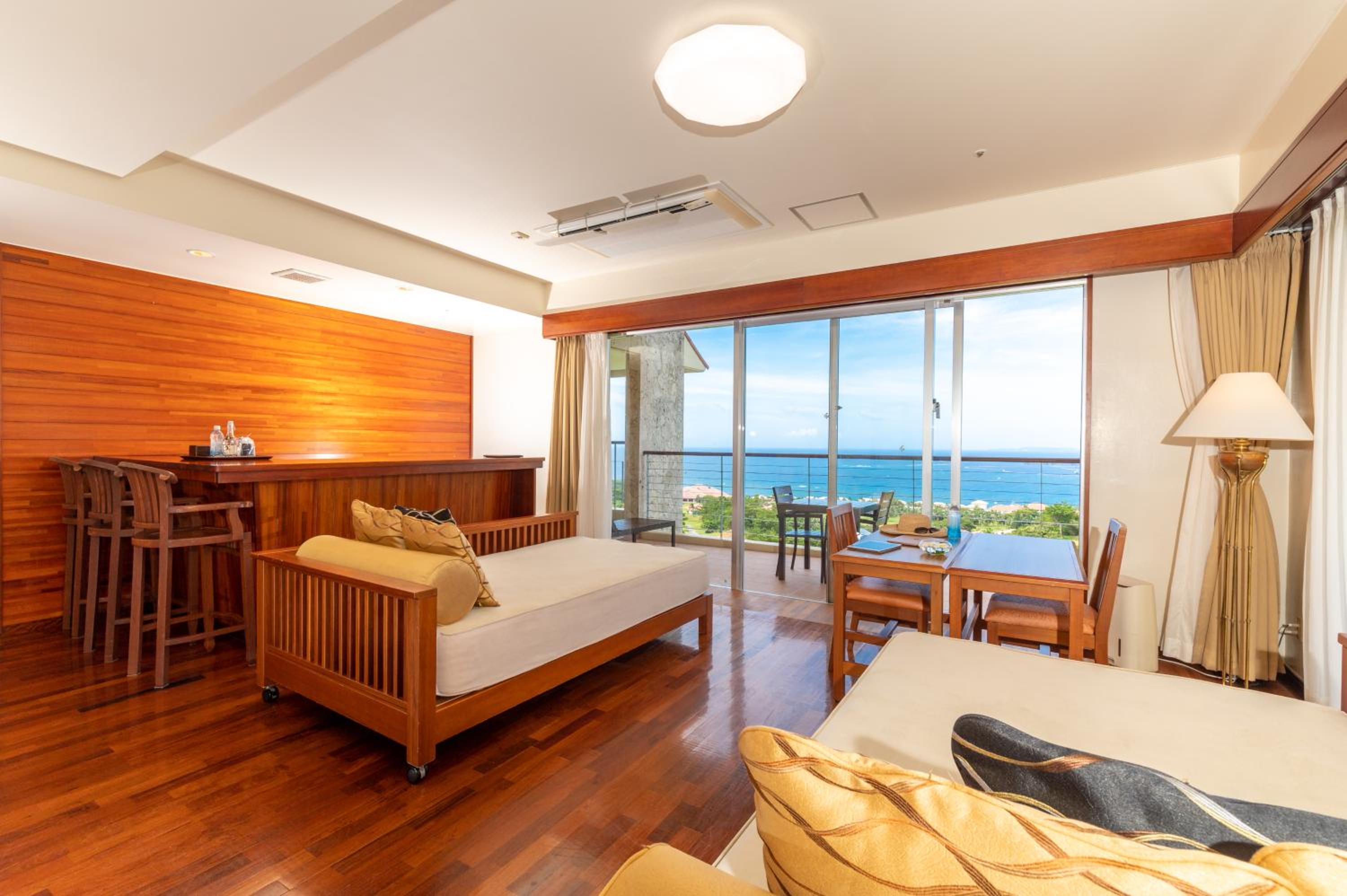 Palm Towers premium Twin Room with Jet bath photo 1