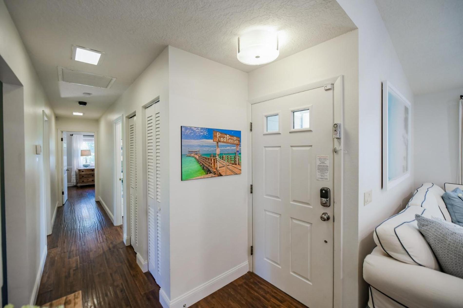 Three-Bedroom House photo 2
