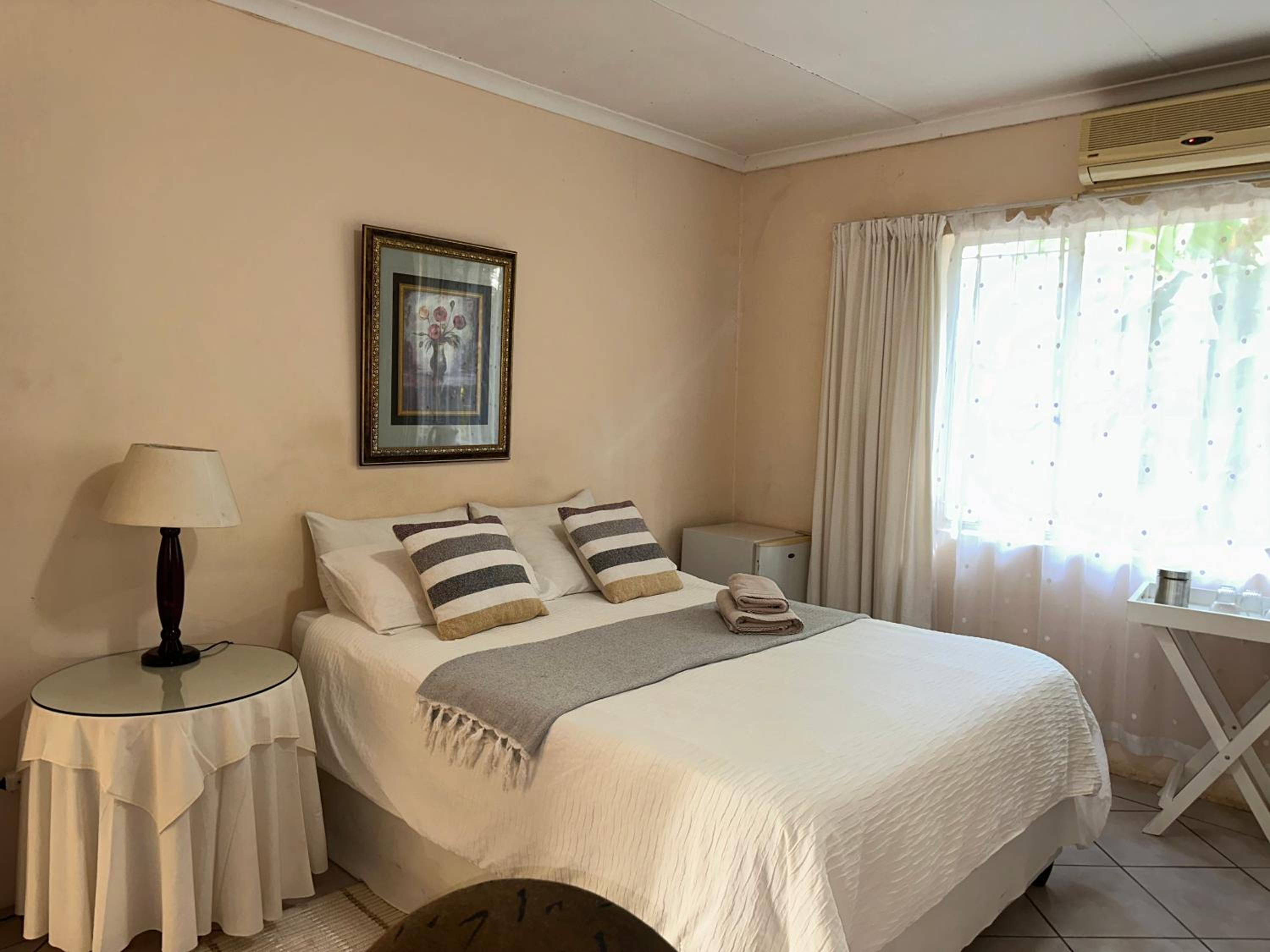 Double Room with Private Bathroom photo 1