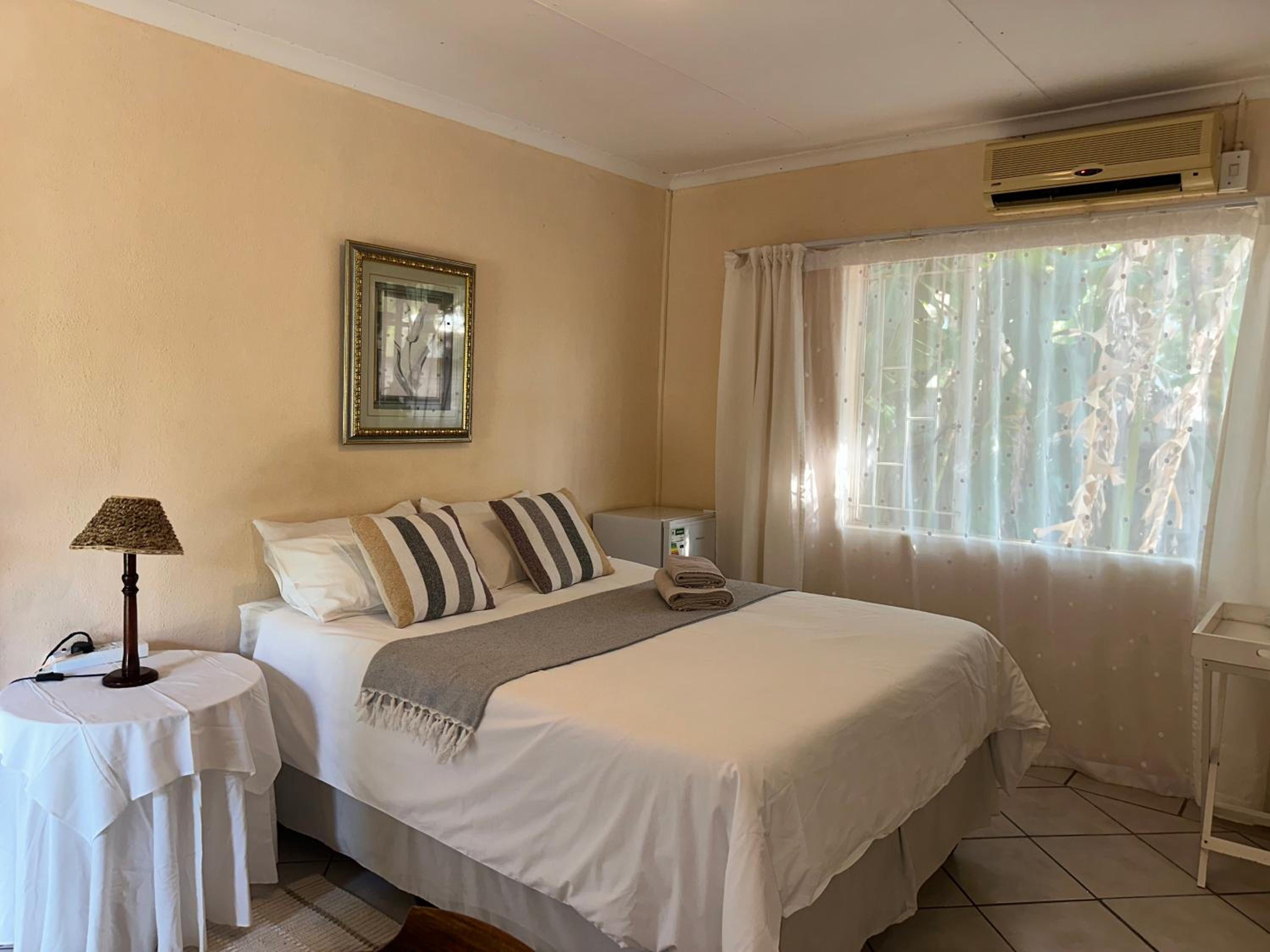 Double Room with Private Bathroom photo 1
