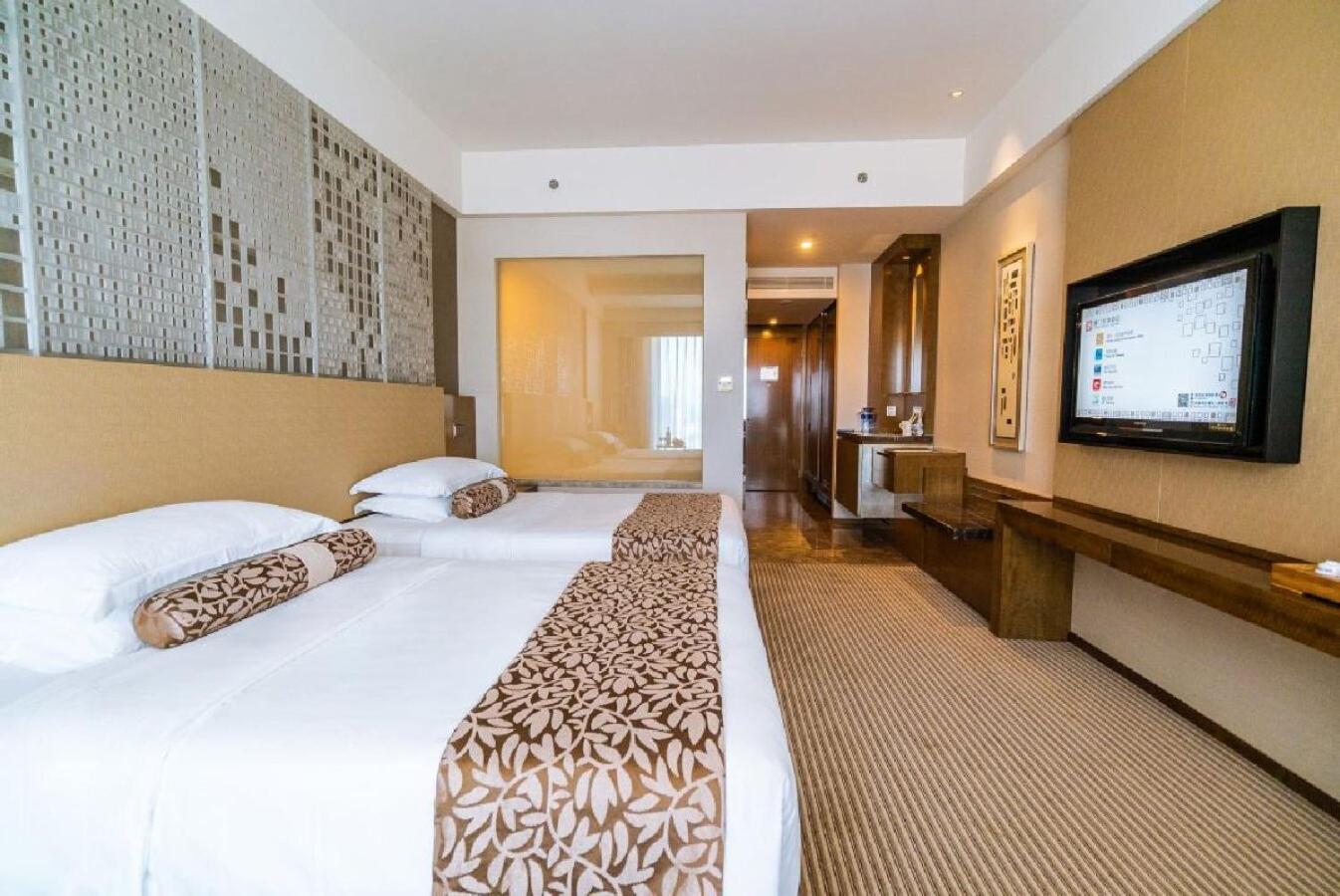 Deluxe Executive Twin Room photo 2