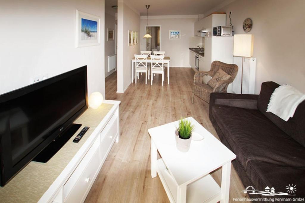 Apartment photo 2