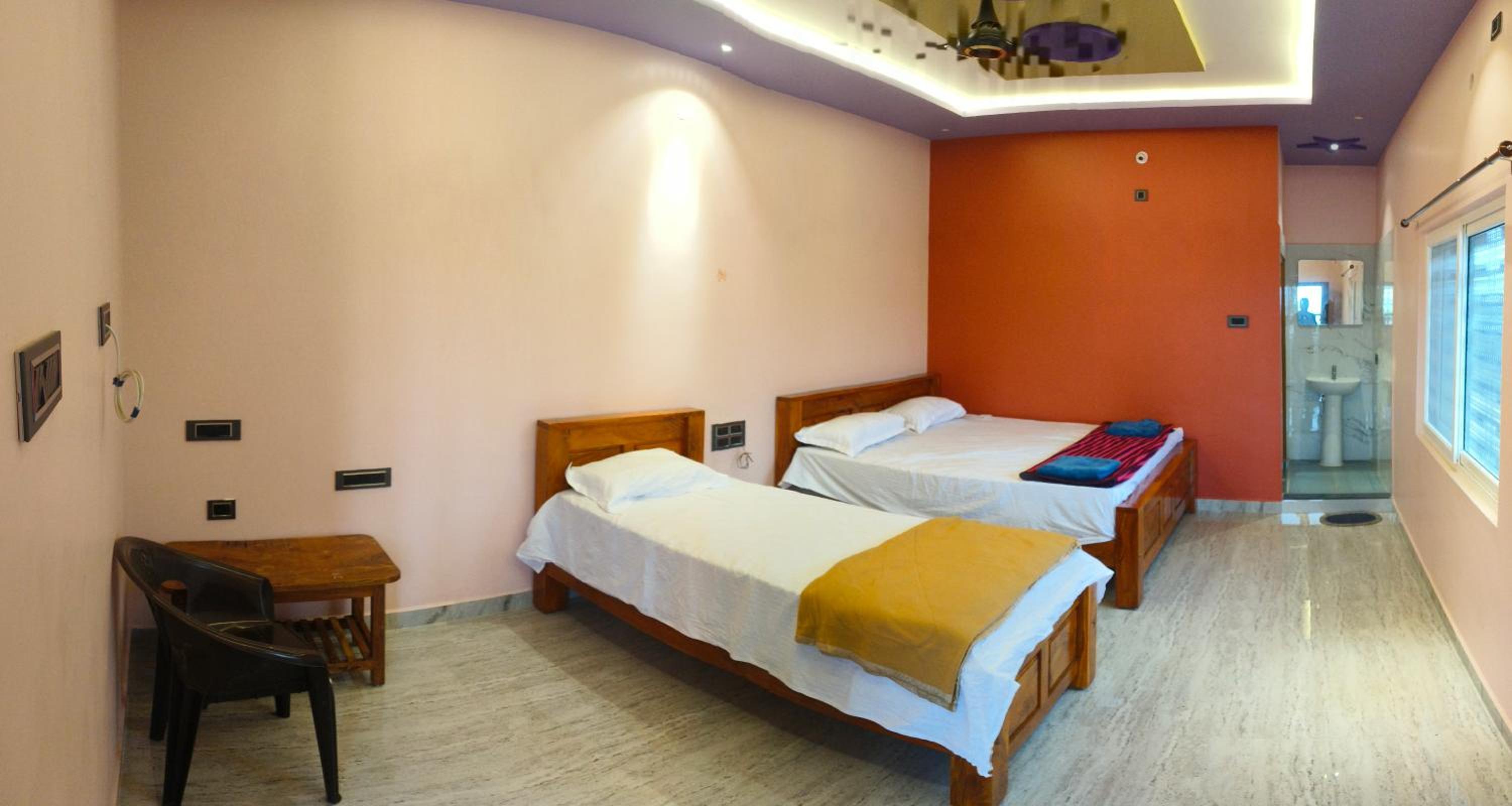 Deluxe King Room photo 2