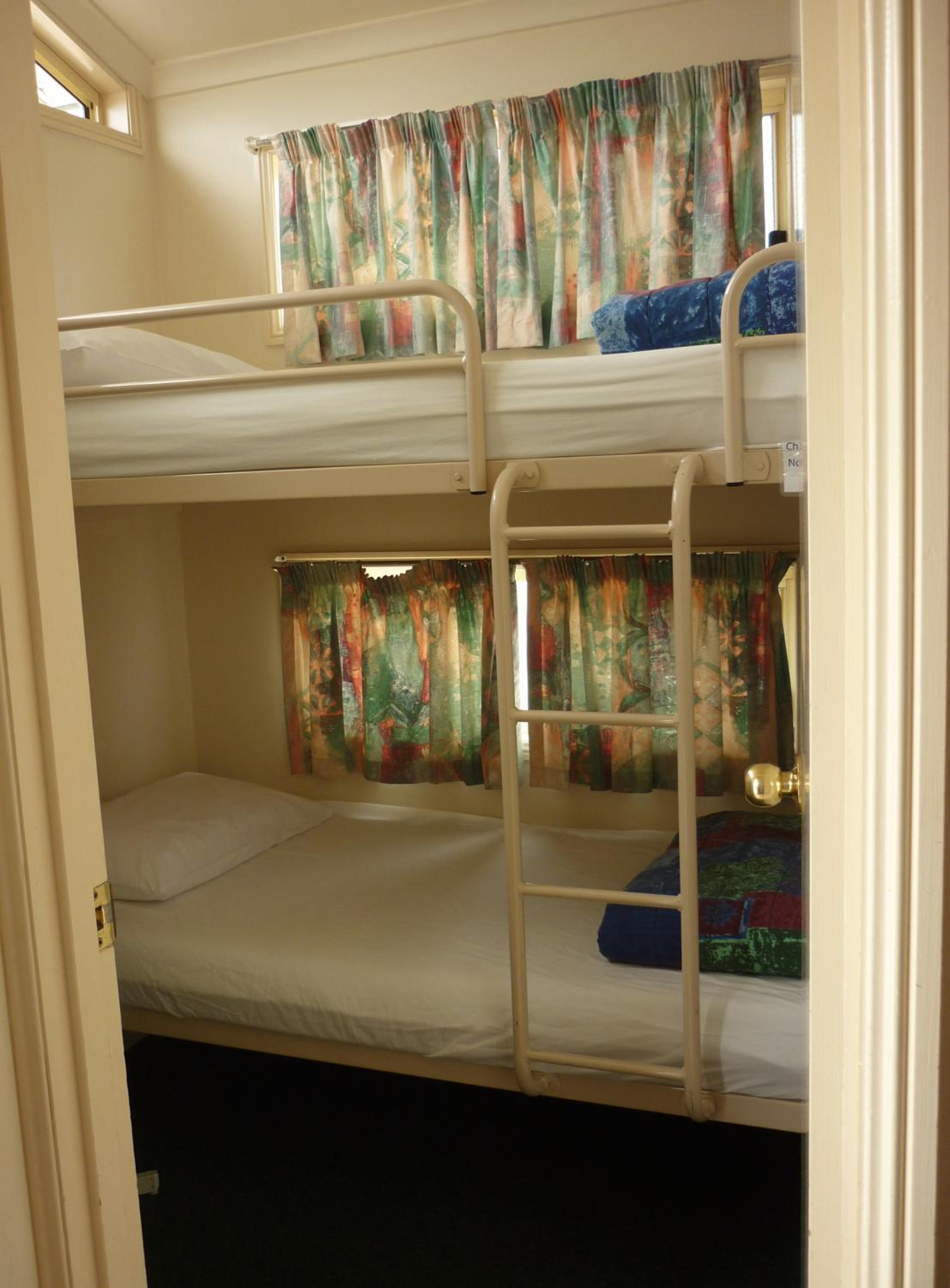 Two-Bedroom Cabin photo 2