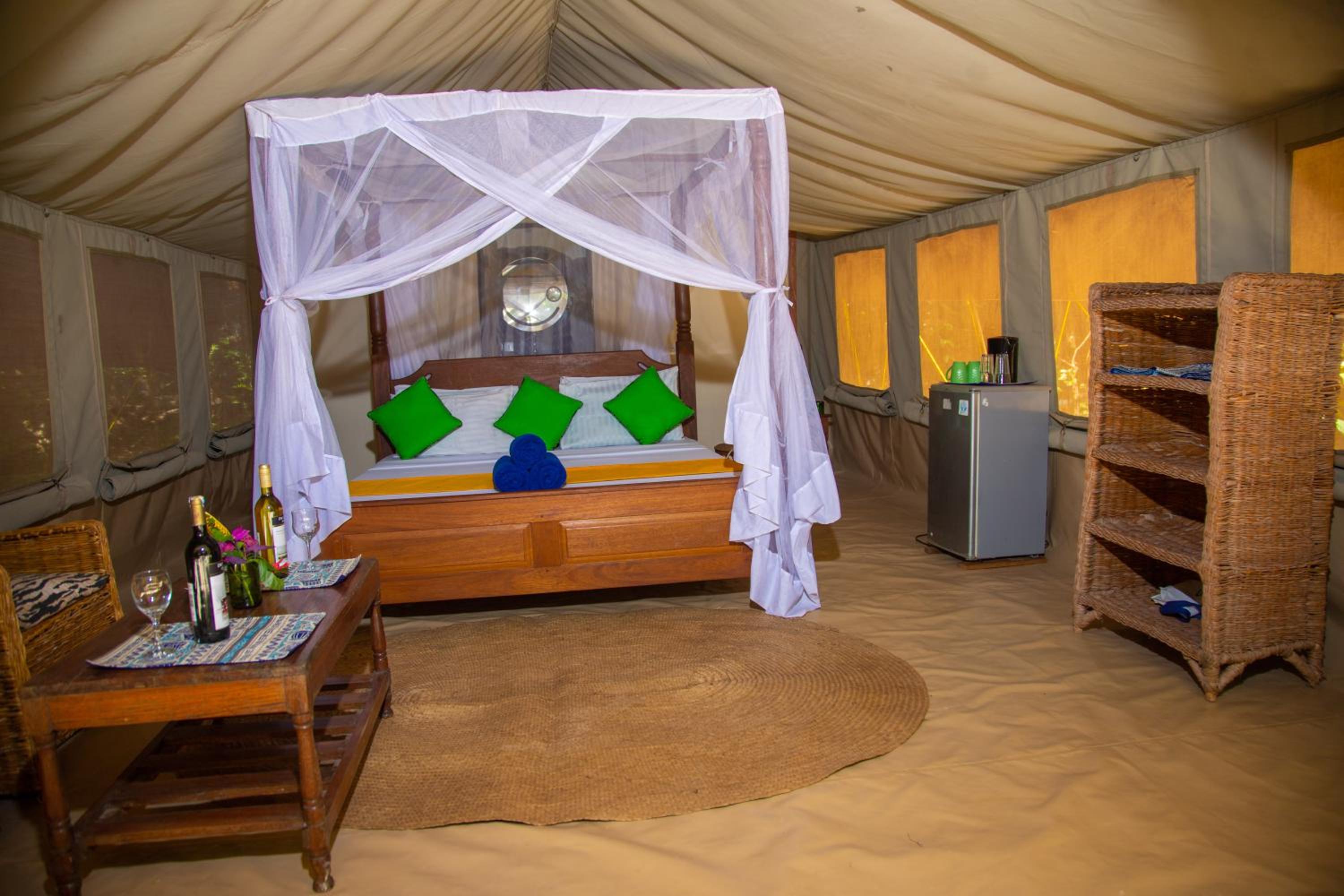 Tent - Photo 21