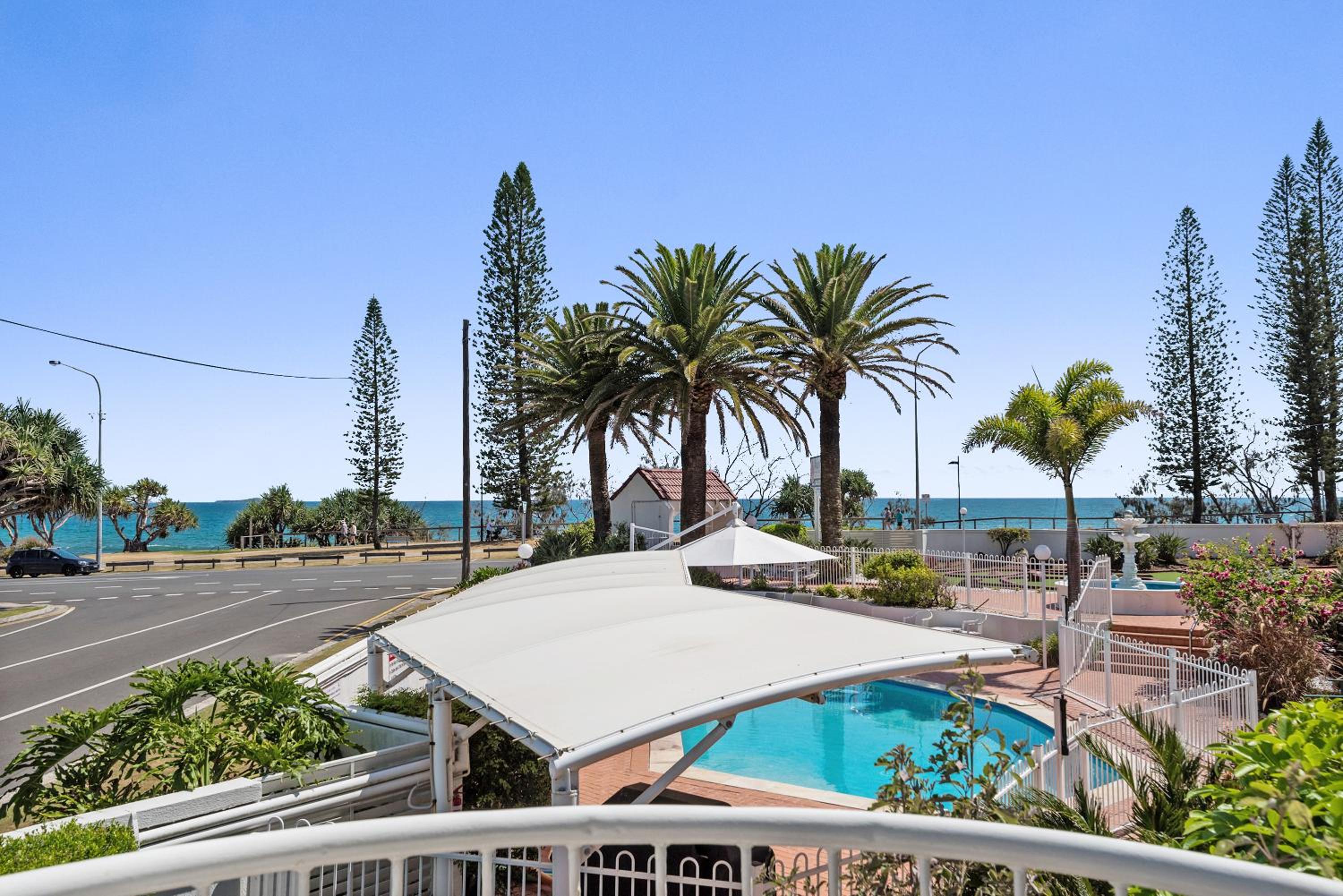 Three-Bedroom Apartment with Ocean View photo 2