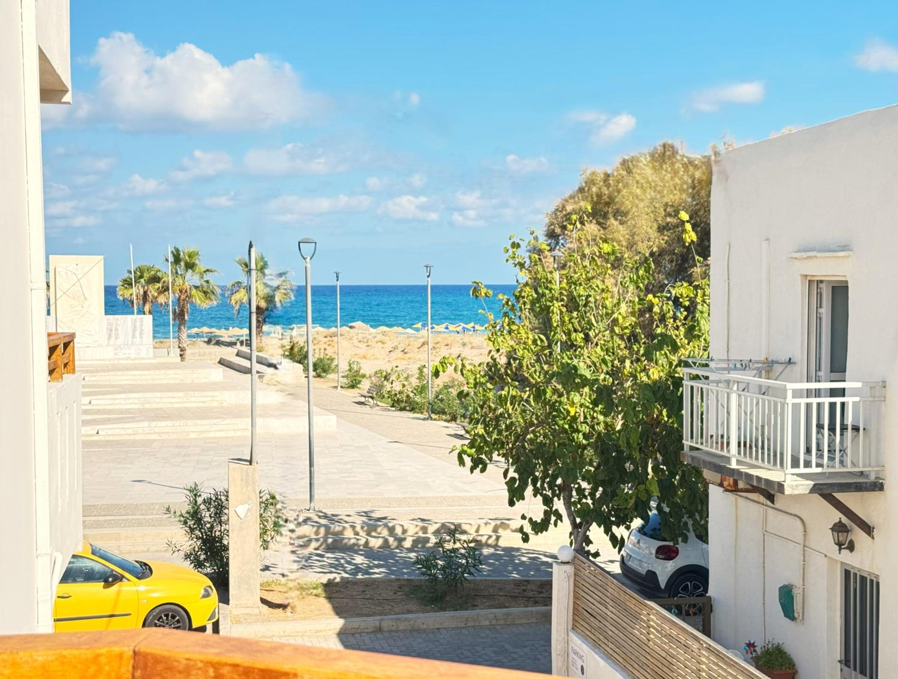 One-Bedroom Apartment with Sea View photo 3