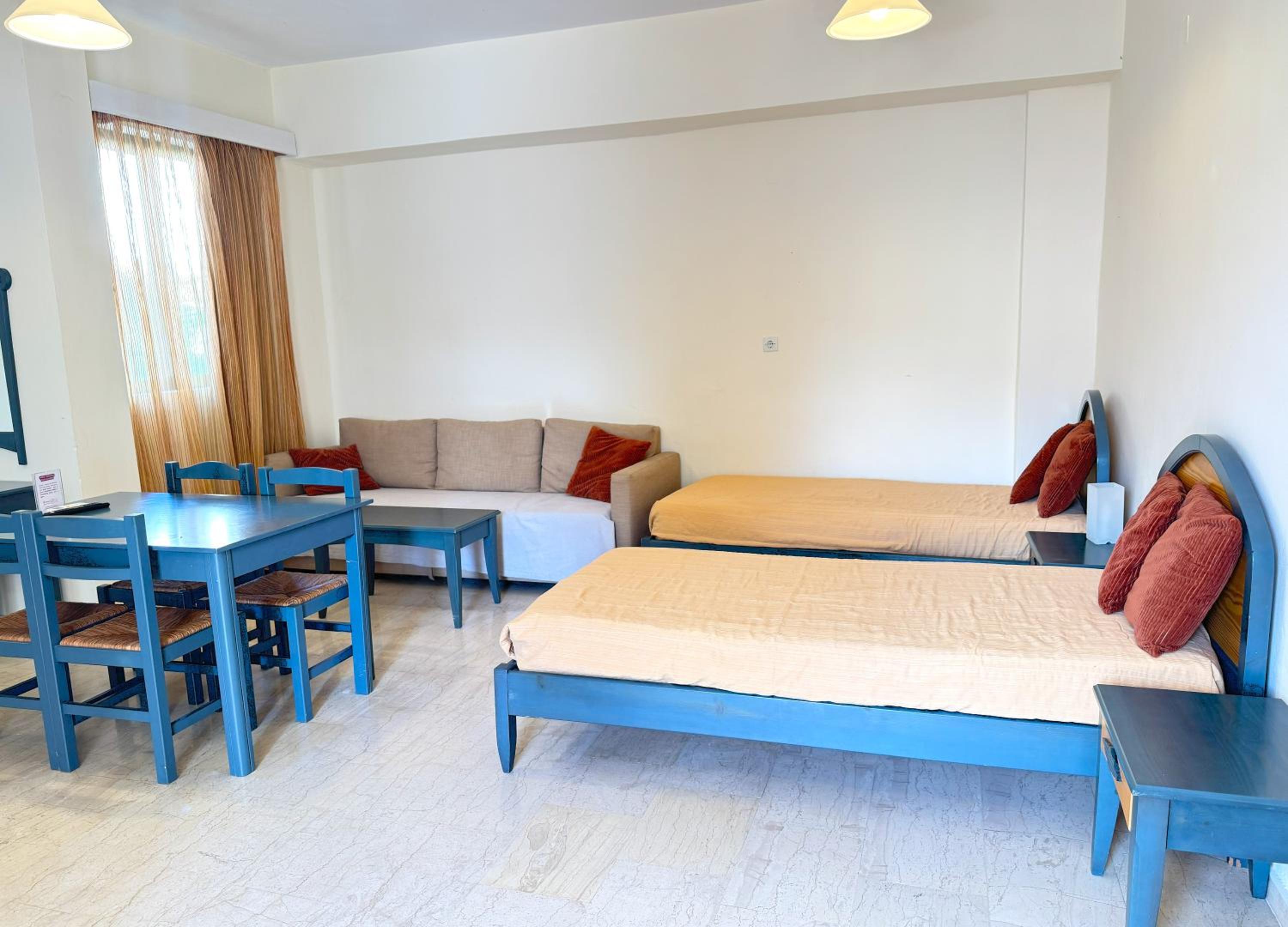 Comfort Apartment with Balcony photo 3