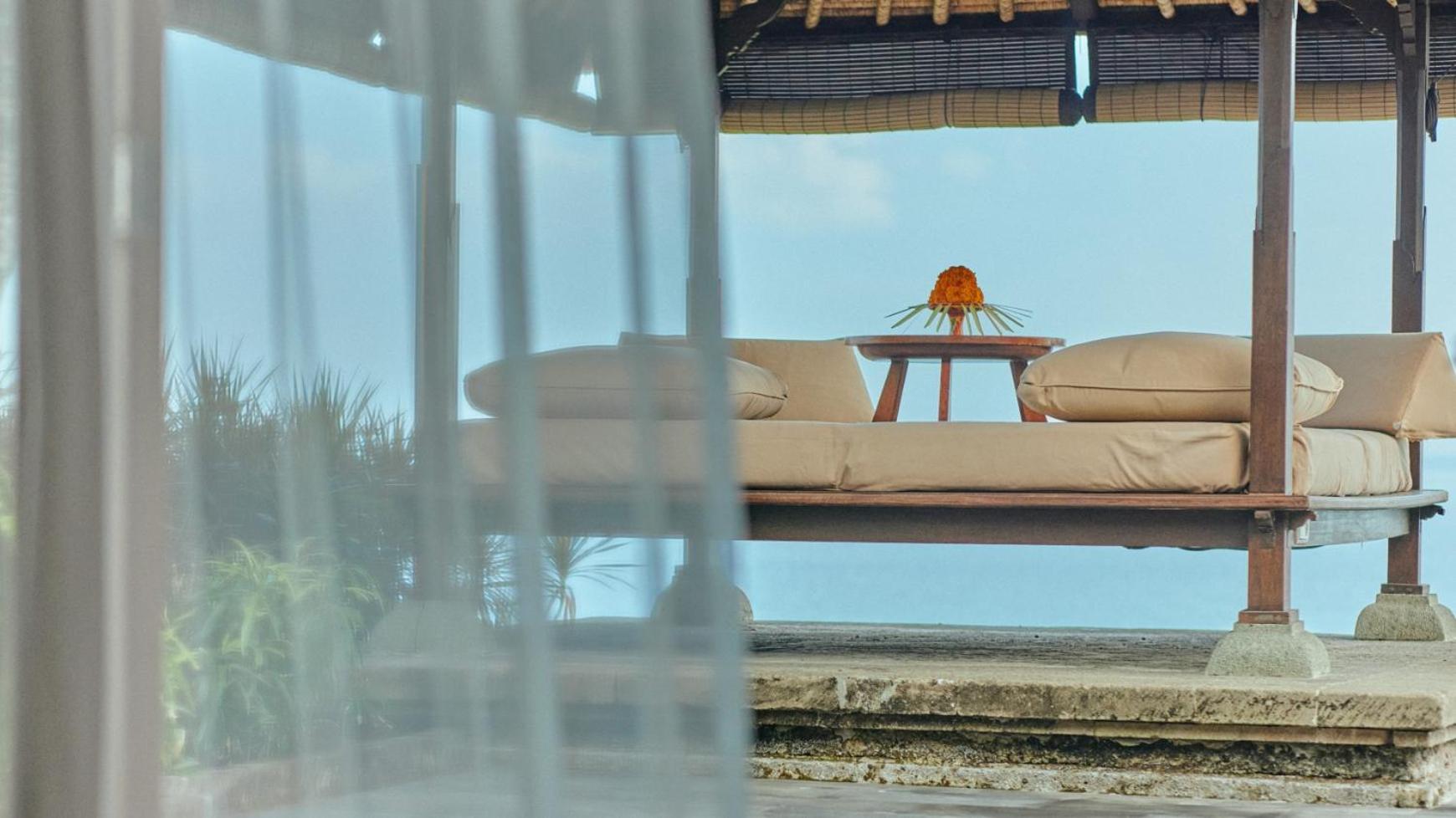 1BR Ocean Front Villa photo 3