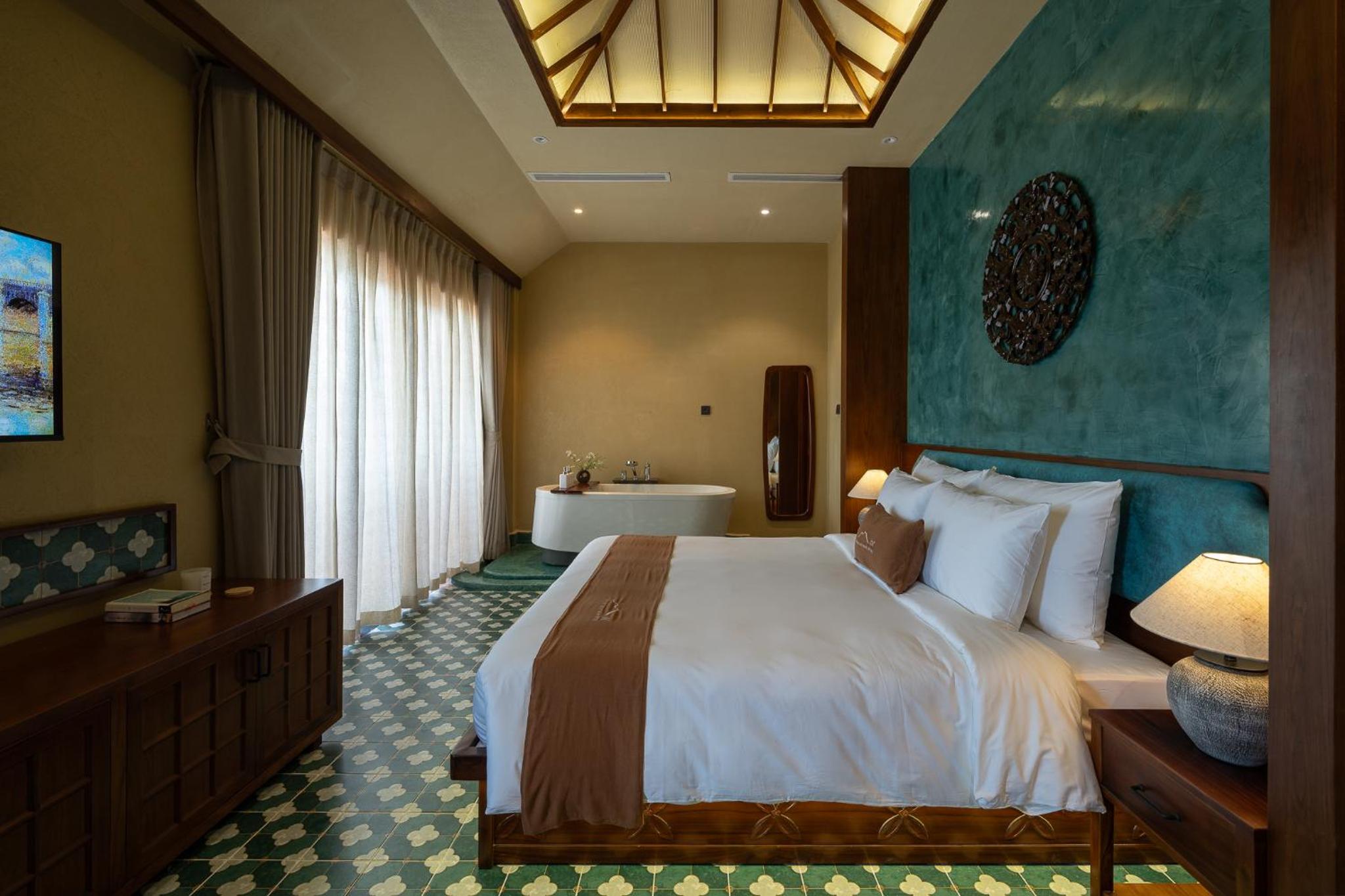 Suite with City View - Photo 2