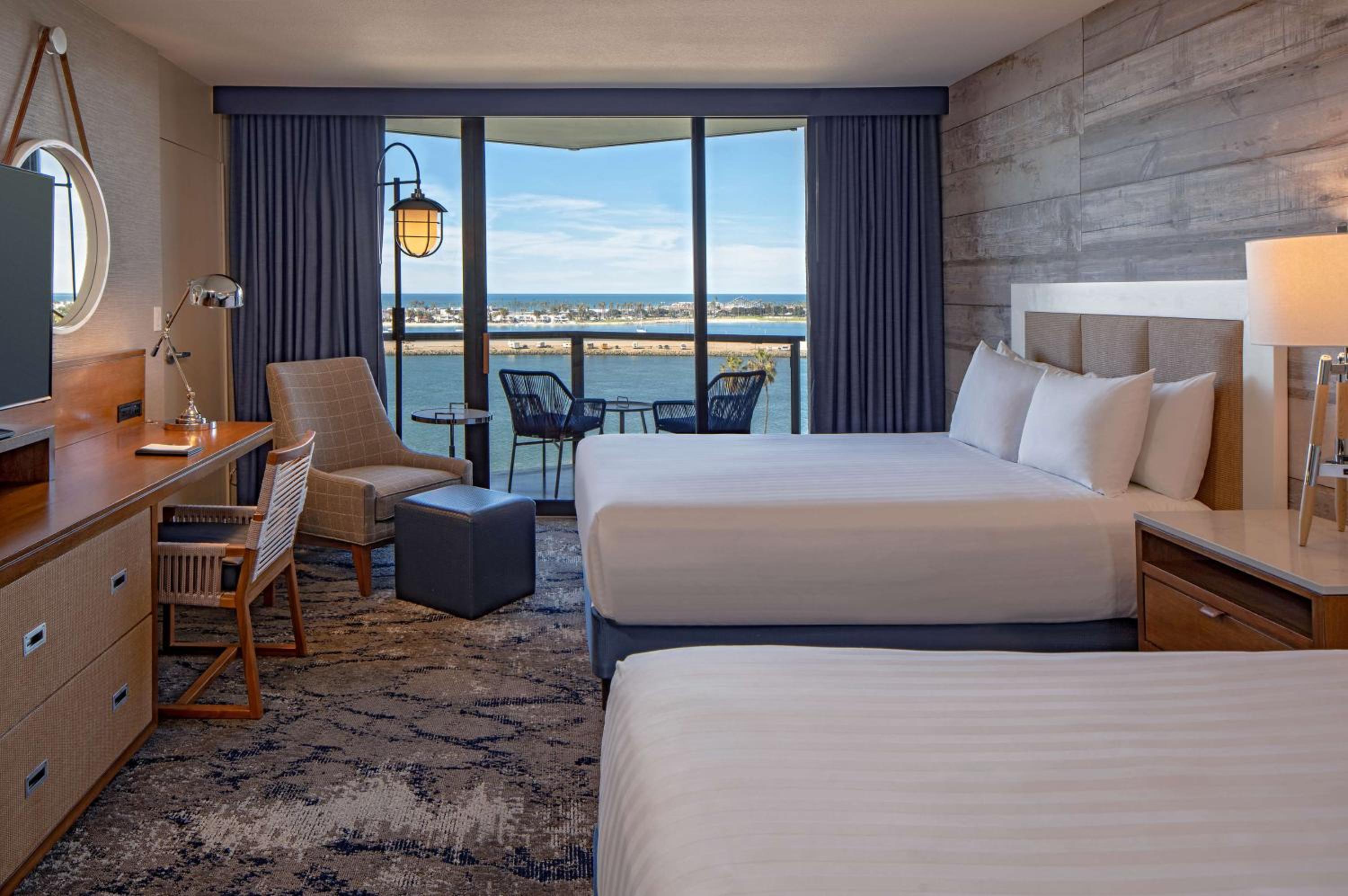 Queen Room with Two Queen Beds and Ocean View - Photo 1