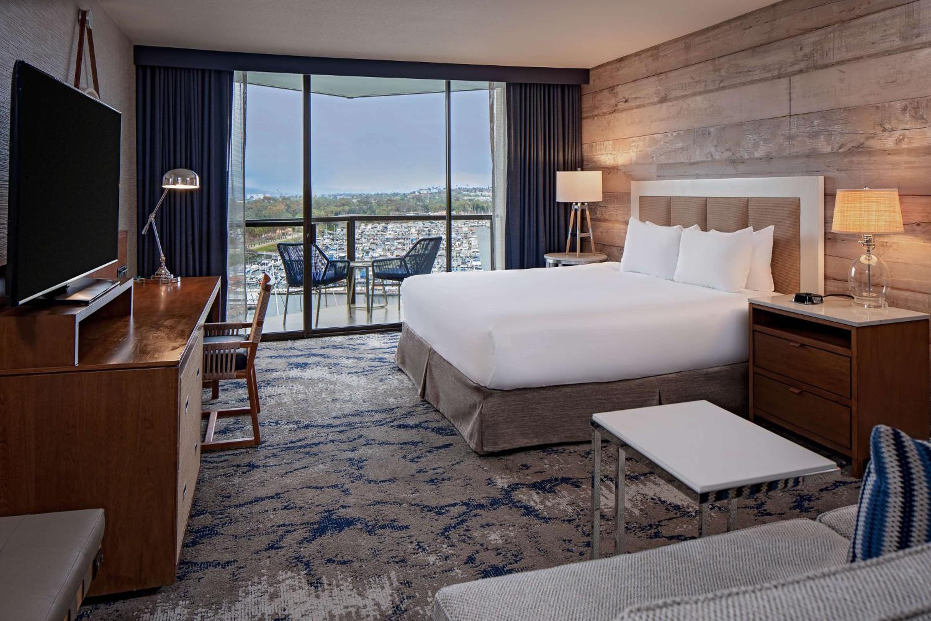 King Room with Marina View - Photo 4