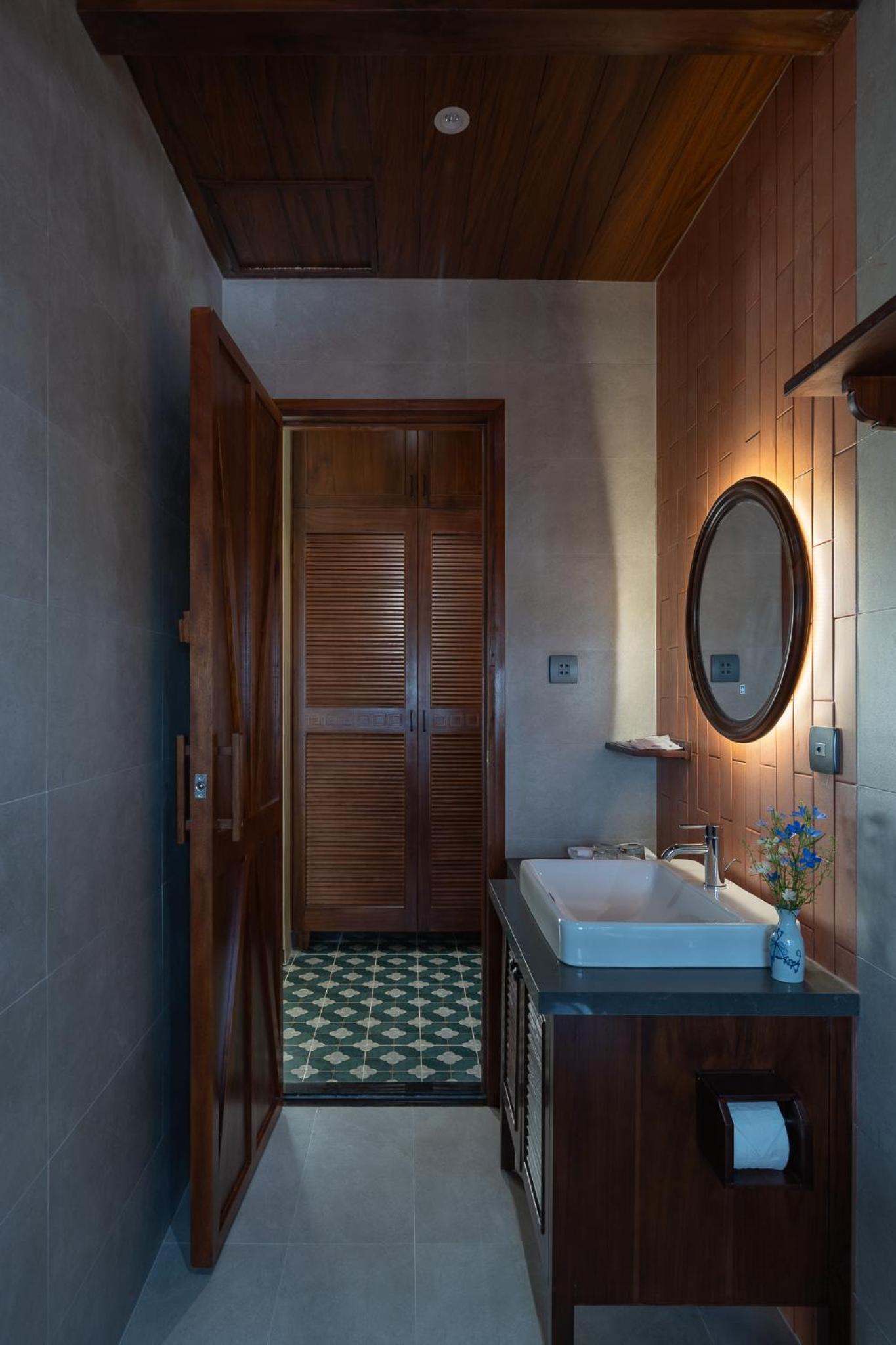 Suite - Photo 6