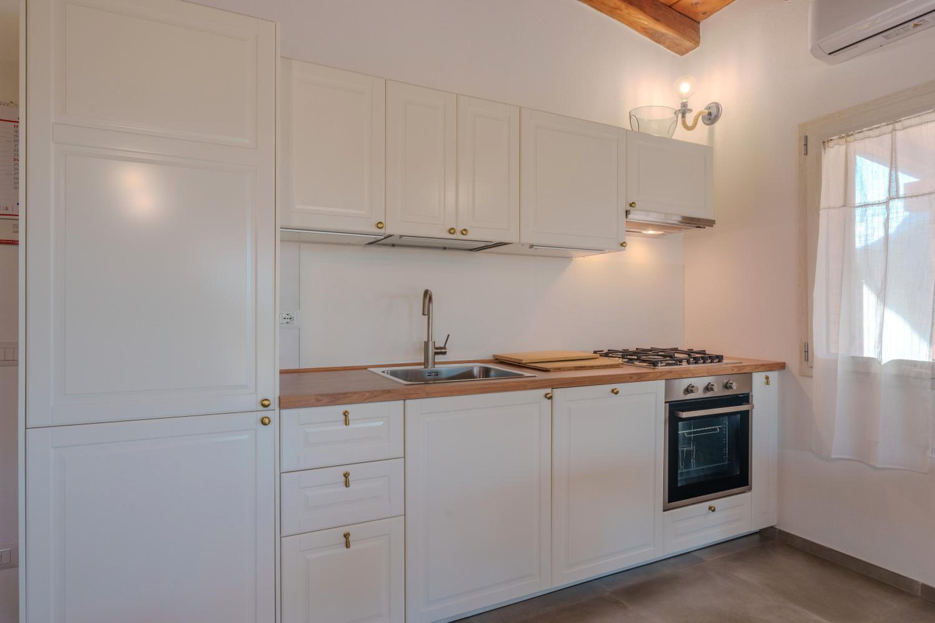 Two-Bedroom House photo 3