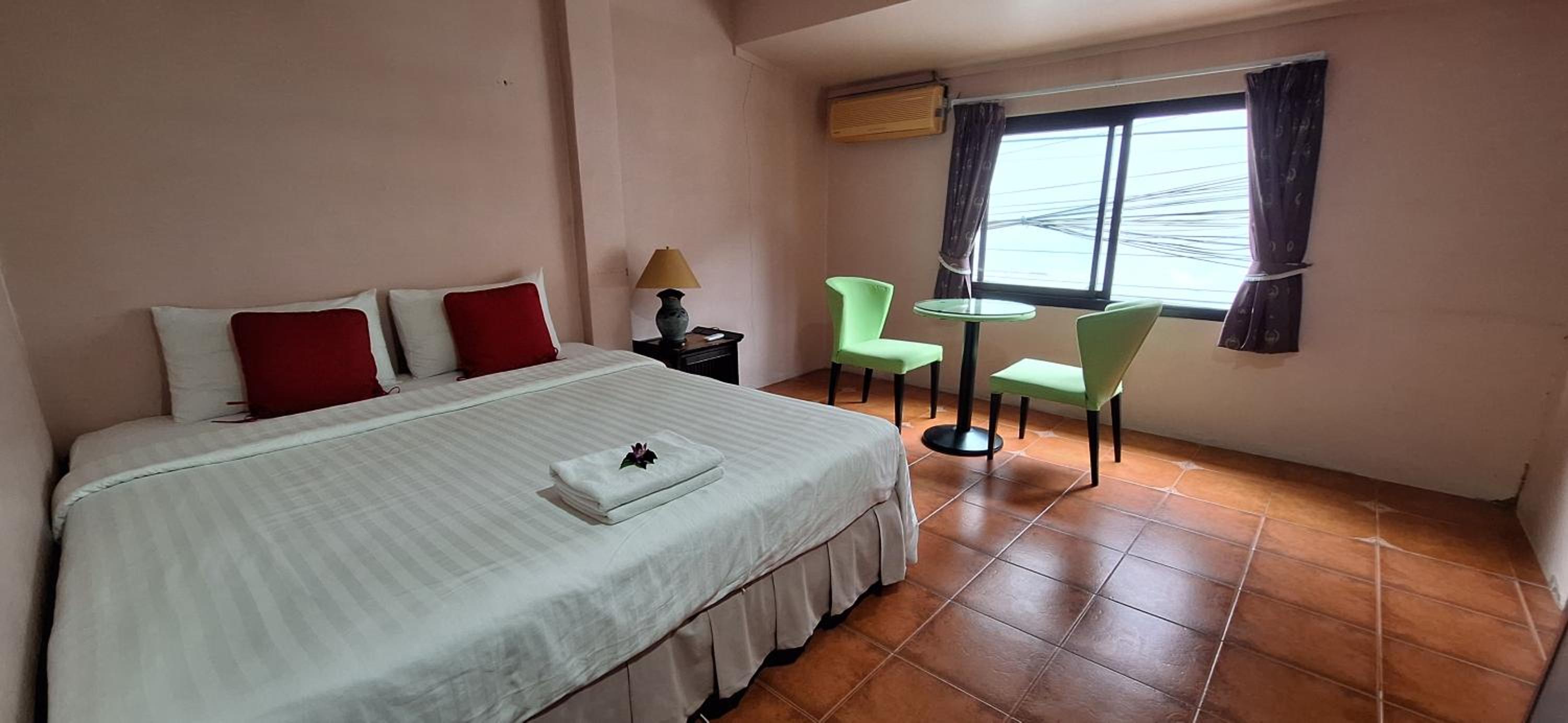 Standard Double Room - Photo 2