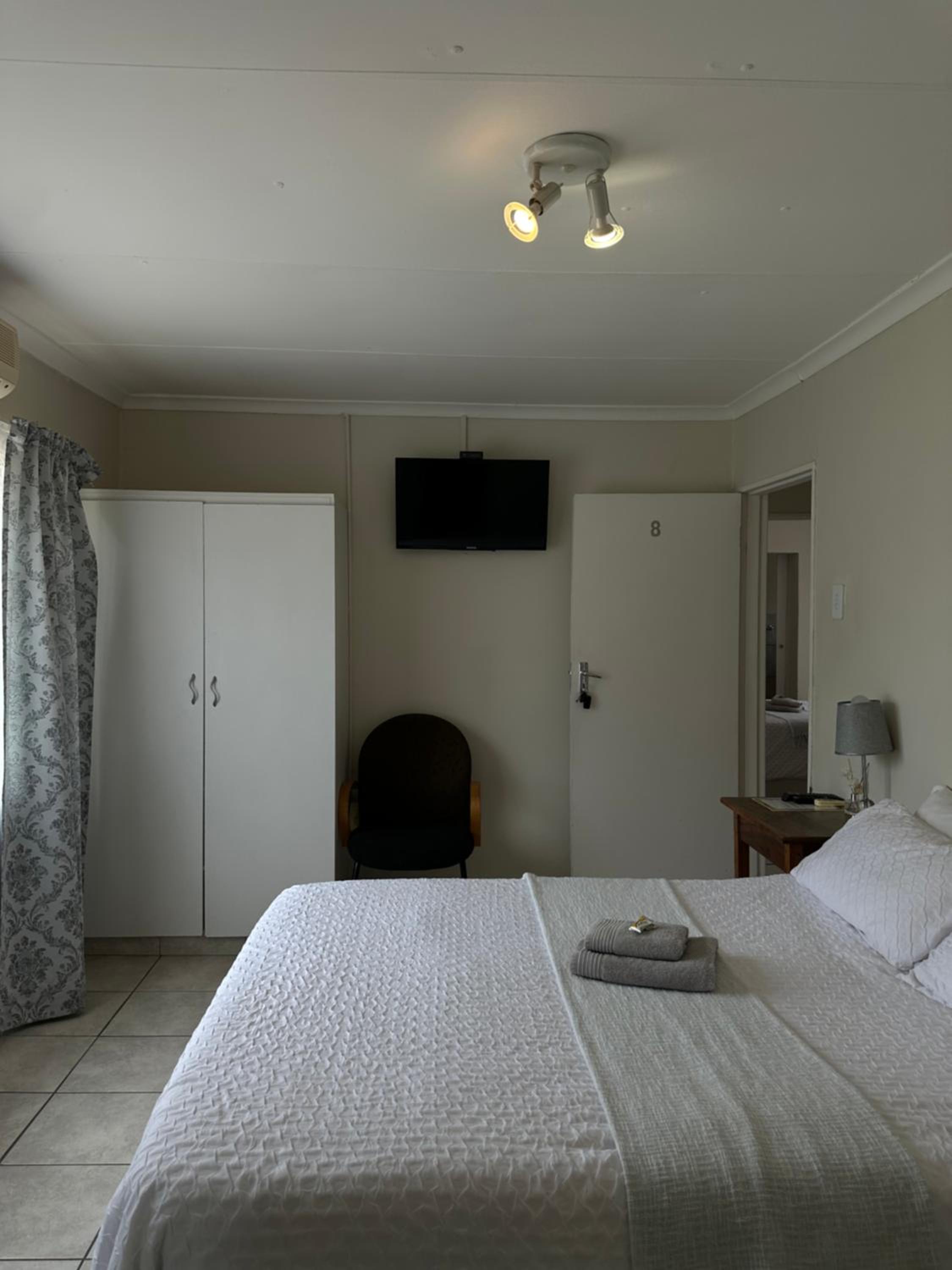 Double Room with Private Bathroom photo 3