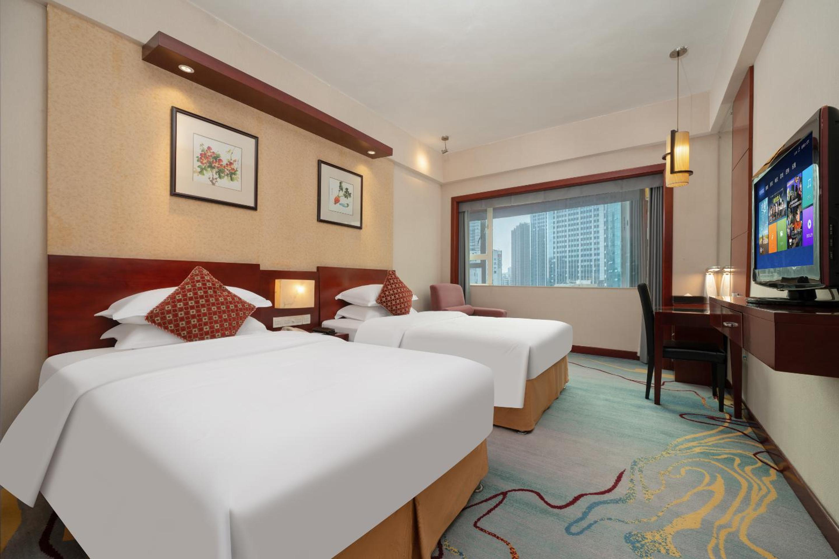 Business Twin Room - Photo 1
