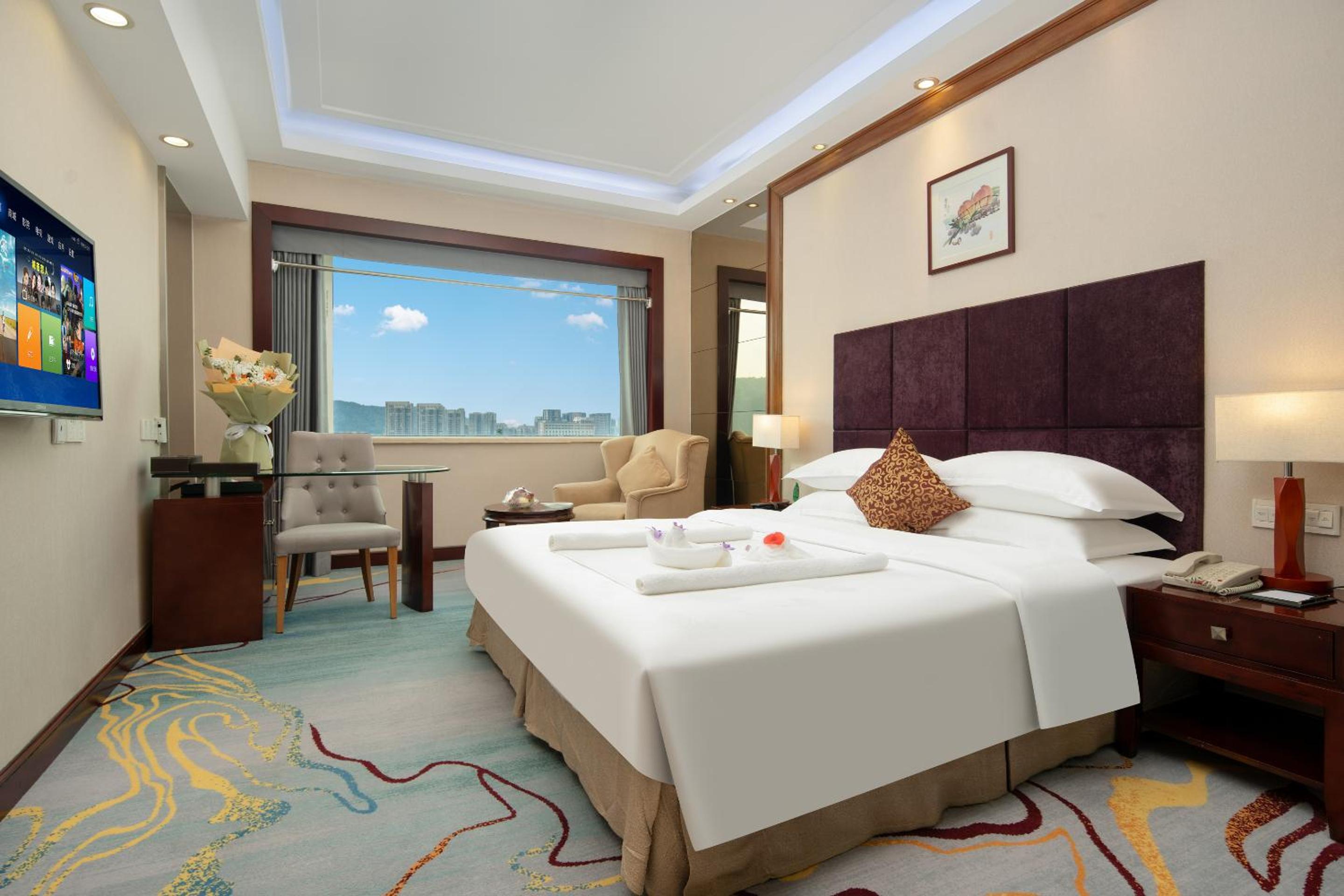 Executive Queen Room - Photo 1