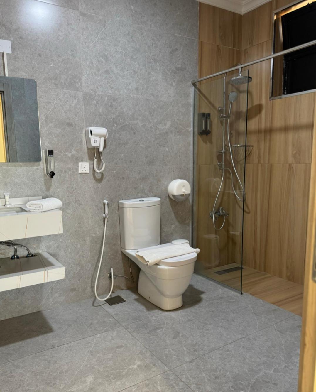 Junior Suite with Balcony photo 3