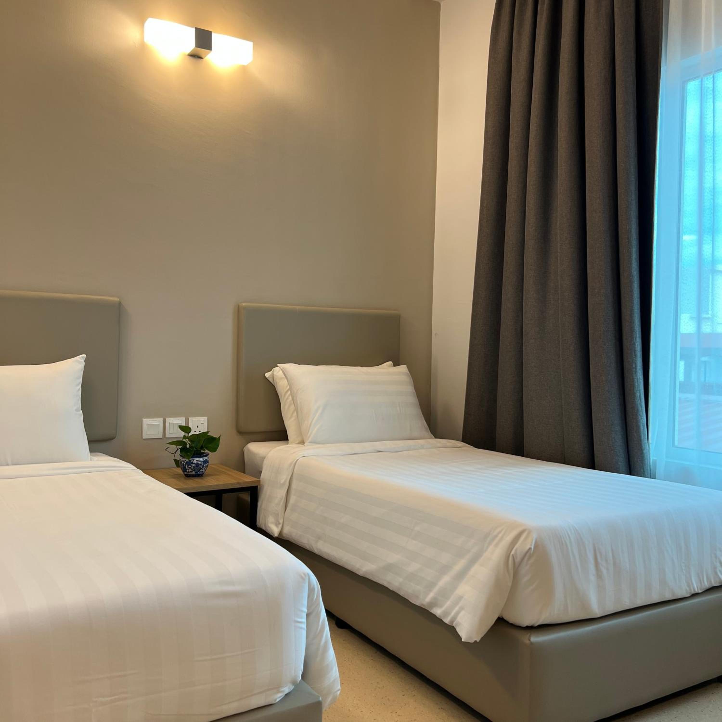 Twin Room - Photo 4